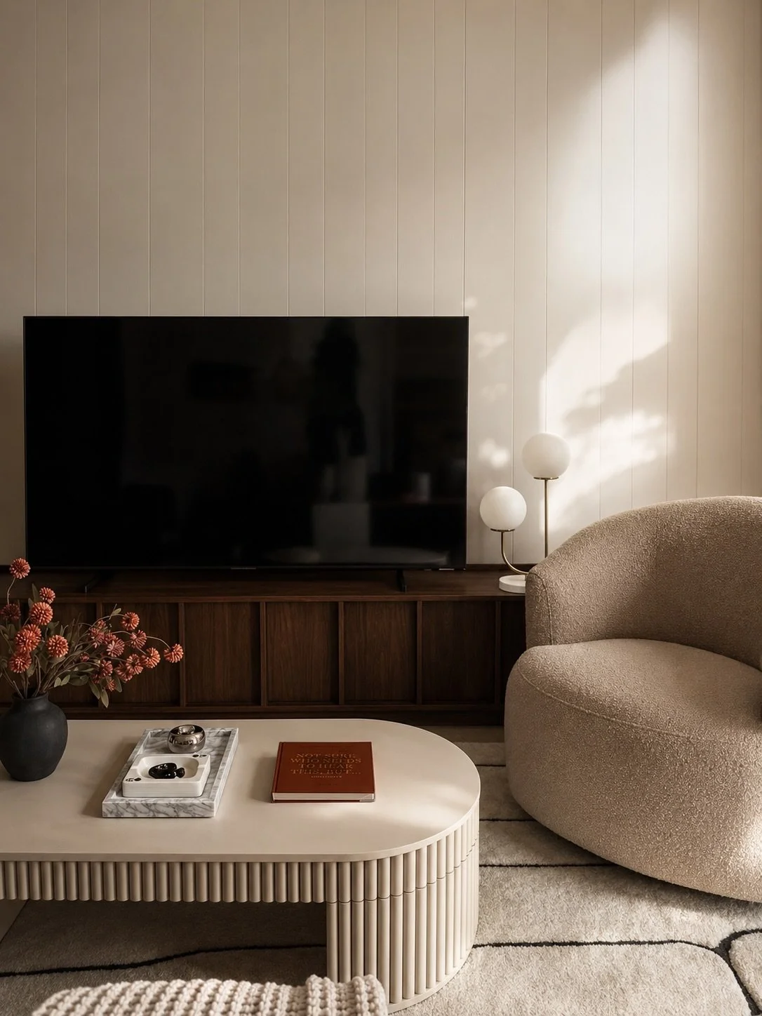 Warm minimalism with a little contrast.

#brooklyndesigner #nyc #blackinteriordesigner