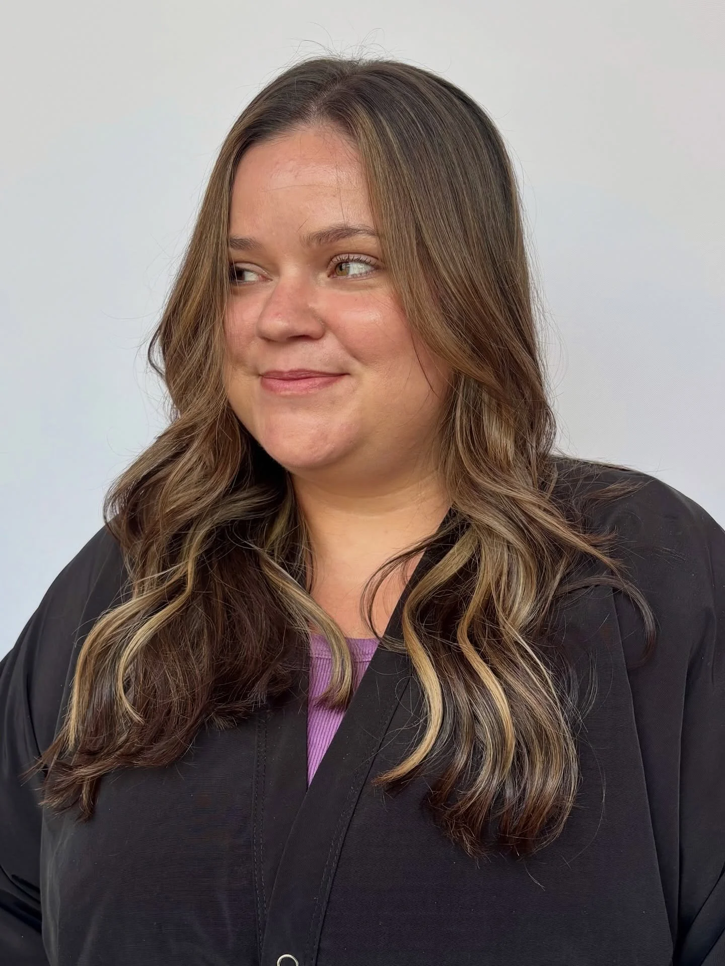 Soft brunette will always be one of my favorite ways to elevate a your look. It&rsquo;s understated, dimensional, and quietly luxurious without ever feeling overdone 🧸

What makes this color special isn&rsquo;t just the richness, it&rsquo;s the inte