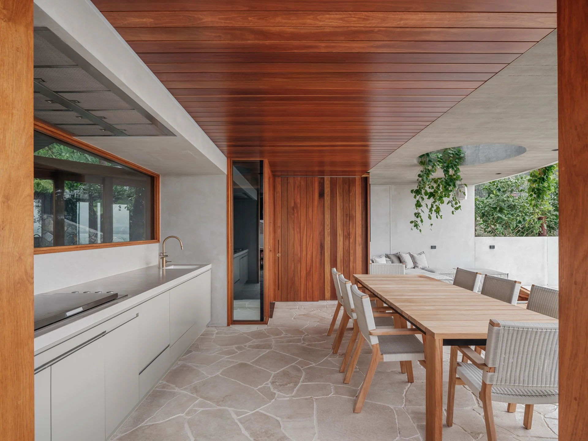 South rooftop dining.jpg