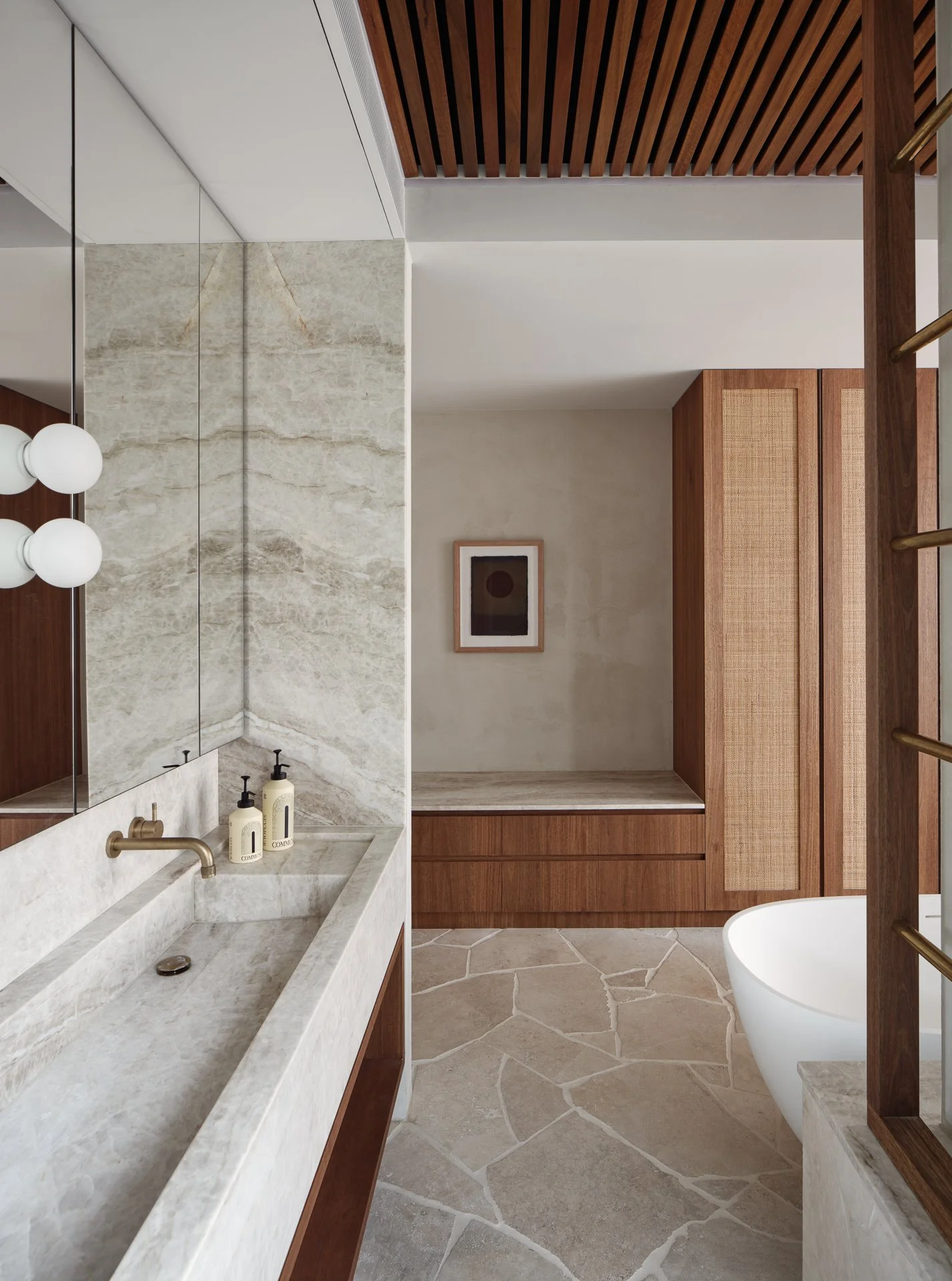 North bathroom 2.jpg