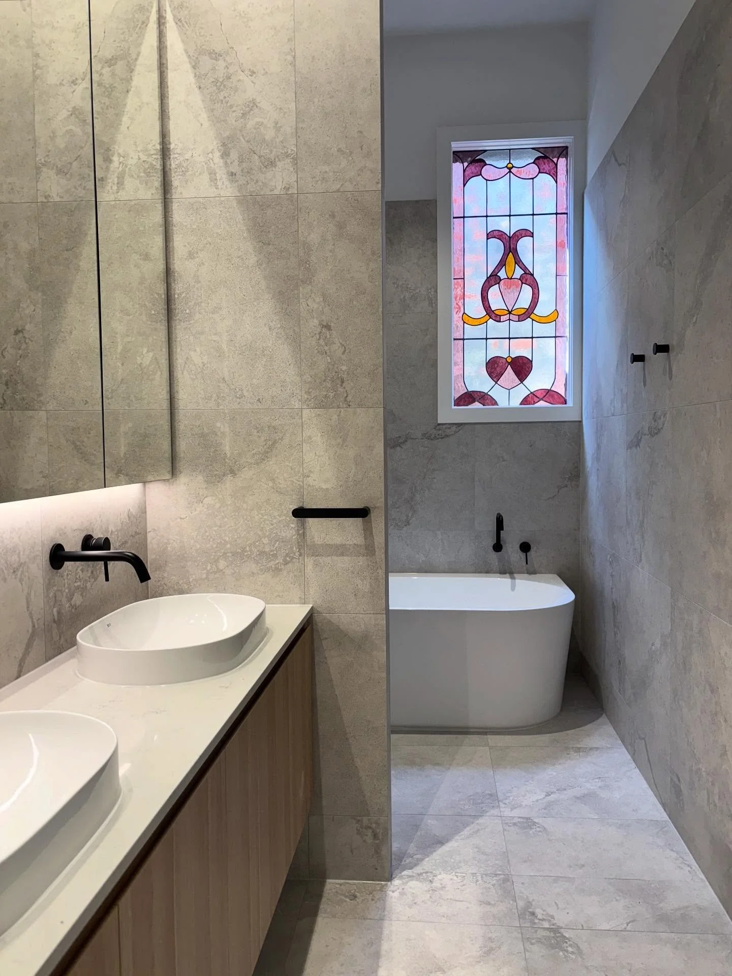 S N E A K  P E E K &hellip;

Our Bank Street project is nearing completion and we are super excited to see it all coming together. 
The build has gone so smoothly and the finish is phenomenal. 

Neutral palette. A textured feature tile, some great li