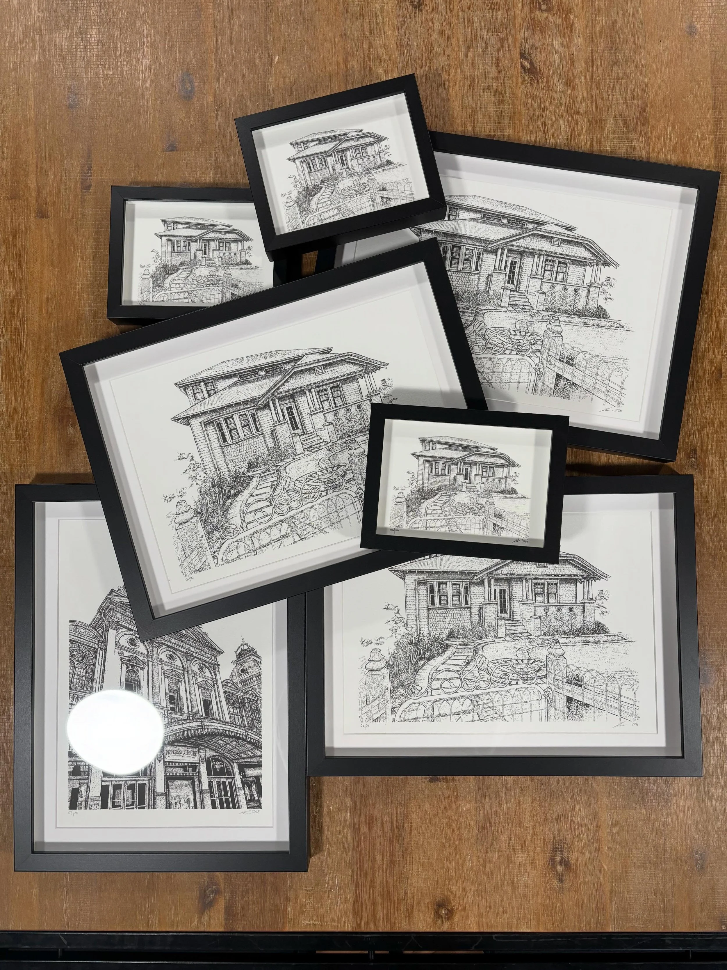 This commission recently went home, capturing memories before handing over the family home to new owners. 
Want to commission a beautiful unique artwork of your home? Just head over to my website &hellip; follow the links. 
#drawnout #commission #dra