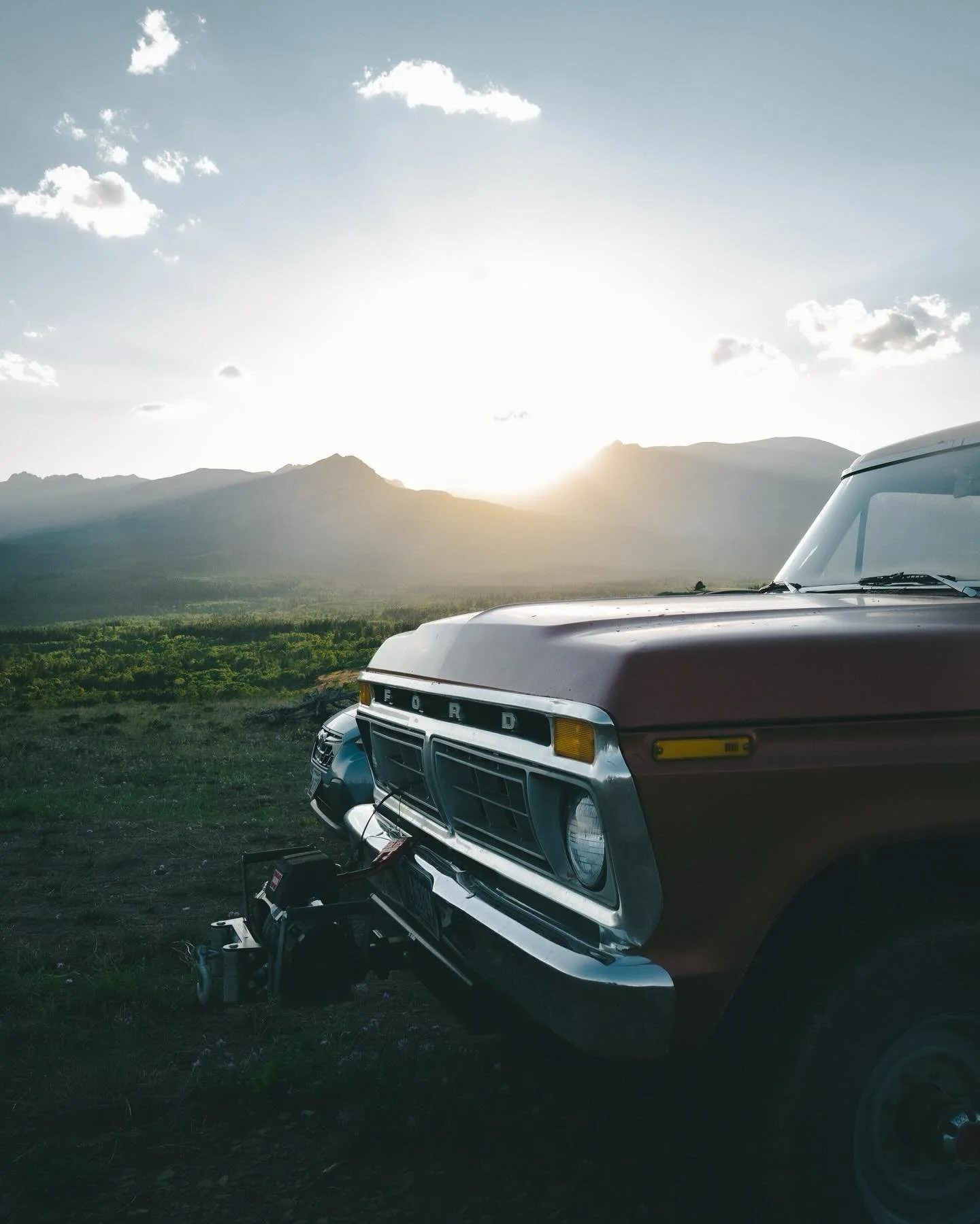 Sunset on the Front to an evening of watching stars raining across the sky. Staying up until 3 am watching and connecting under a meteor shower by light of a kerosene lamp. The best of friendships and the sweetest of dogs, all make one day feel like 