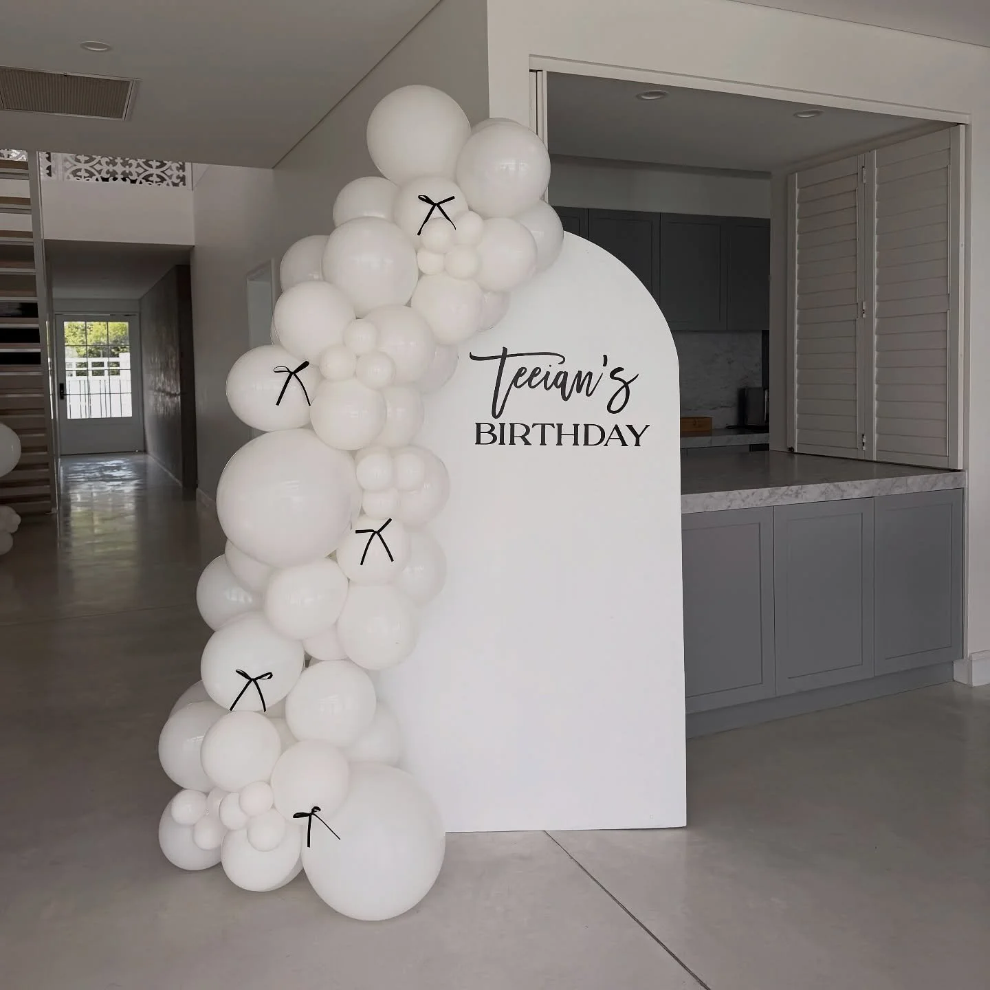 Our standard 1.8m arch and balloon garland package &mdash; perfect for all events! 🎈
Custom colours of your choice 🤍
Book now for your next event ✨