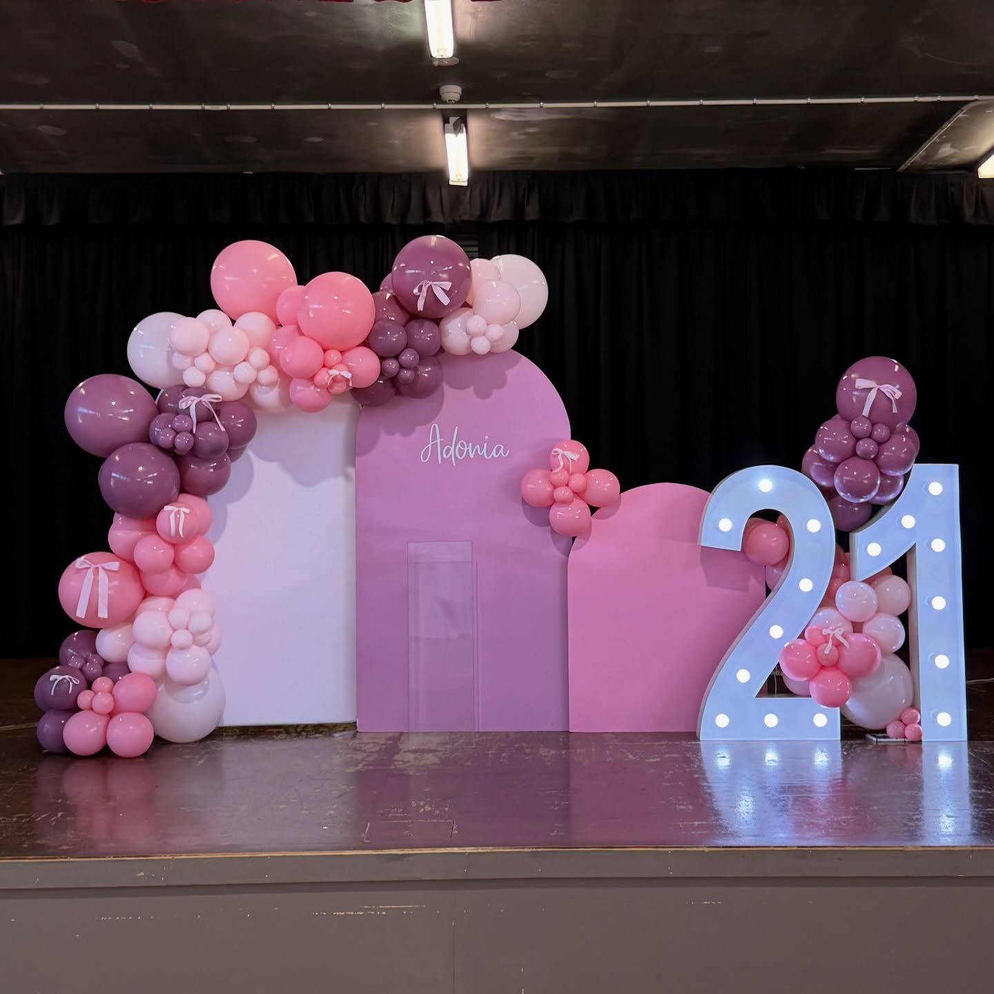 Twenty&bull;ONE but make it iconic 💕✨ 

Soft pinks, bows and statement styling for the ultimate birthday moment 🎀 

Because turning 21 deserves nothing less than extra. 

📩 DM to book your setup 

#21stbirthday #birthdayinspo #pinkparty #eventstyl