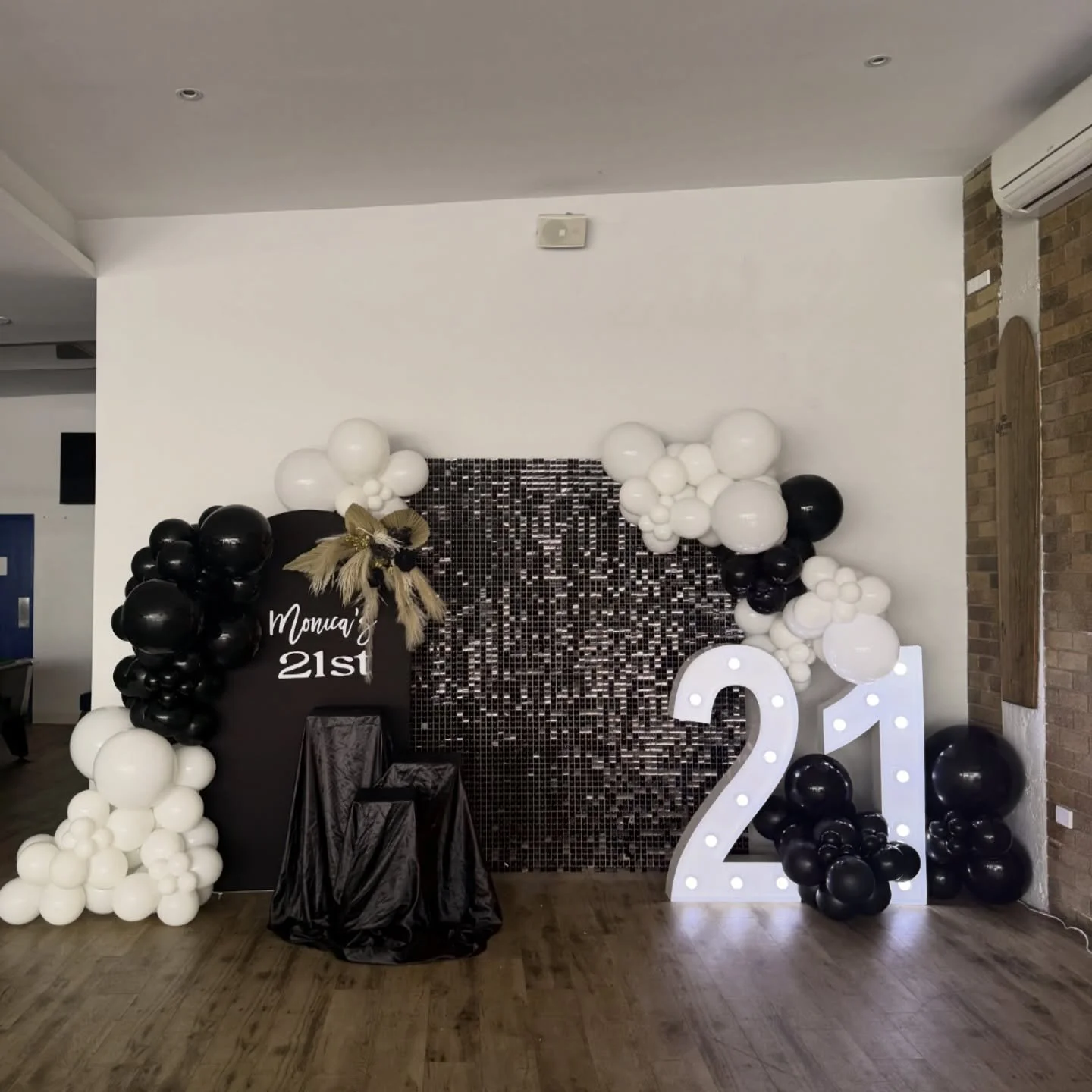 Celebrating 21 in style ✨
Statement shimmer wall, custom signage &amp; balloon install to set the scene.

We create moments that wow from every angle.

#21stCelebration #EventStylist #LuxuryEvents #BalloonInstallation PartyInspo ModernEvents