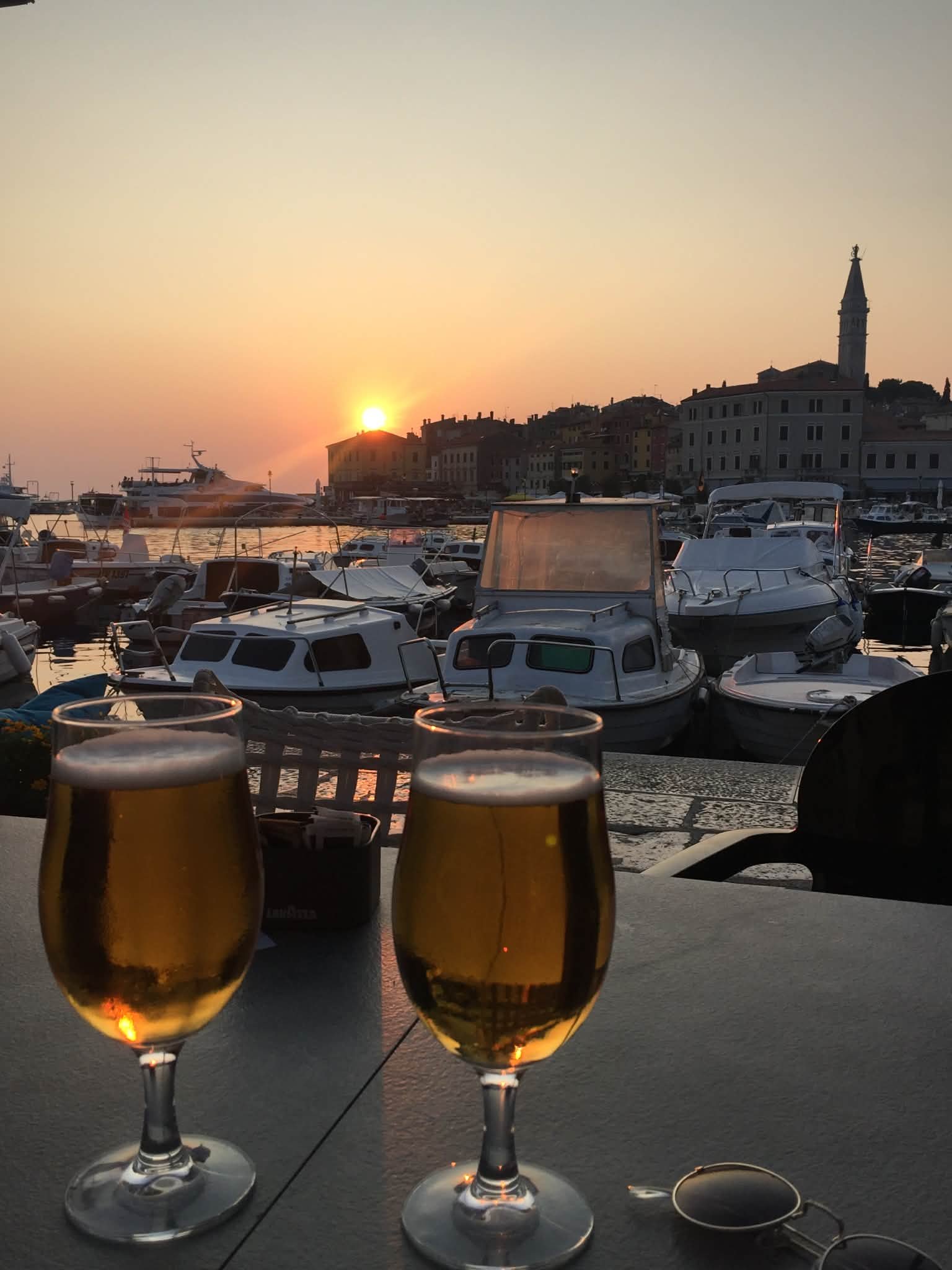 Scenic beers. Dispense commercial grade beer anywhere