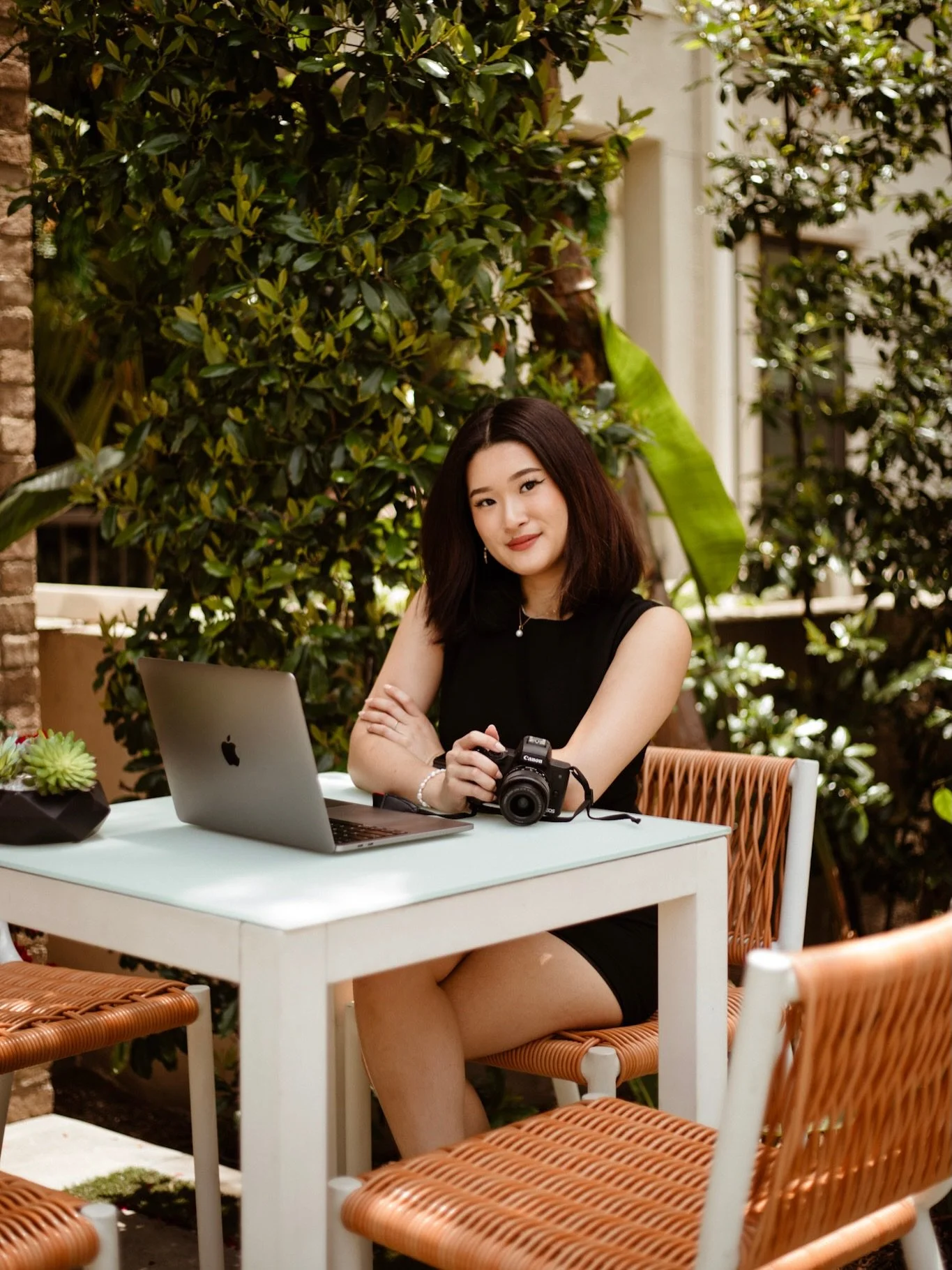 Hi, I&rsquo;m Amanda and I run a social media marketing agency here in South Orange County! 

My services range from photography, content creation, social media management to providing brand consults. 

Outside of work, I am a busy &ldquo;mom&rdquo; 