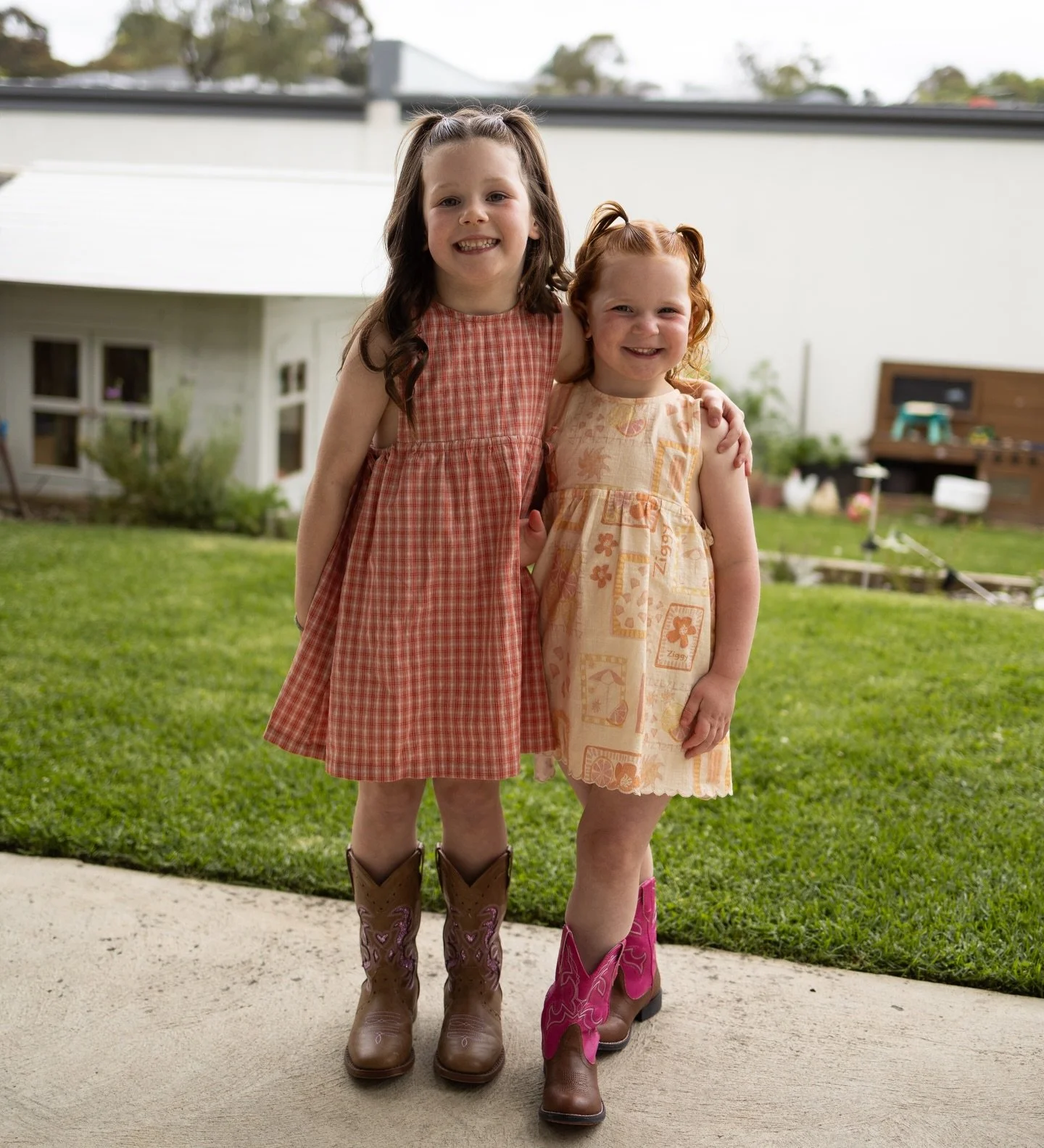 Merry Christmas from our little girl gang 💖🎄💫