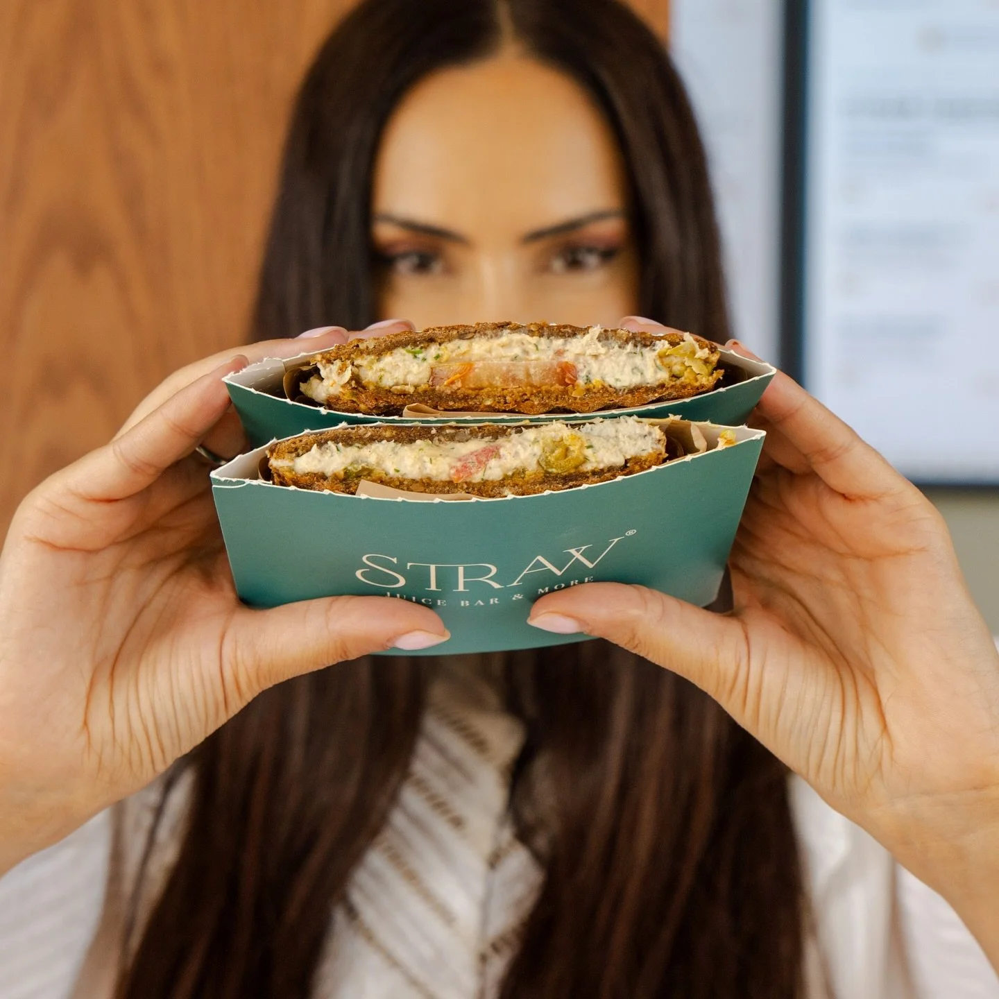🥪✨ نكهة مميزة ما تتفوت!
ساندوتش سترو يجمع الطعم اللذيذ مع المكونات الطازجة 🤤💚
🥪✨ A taste you can’t miss!
The Straw Sandwich blends delicious flavor with fresh ingredients 🤤💚
#Straw #FreshFlavors #HealthyChoice #ساندوتش_سترو