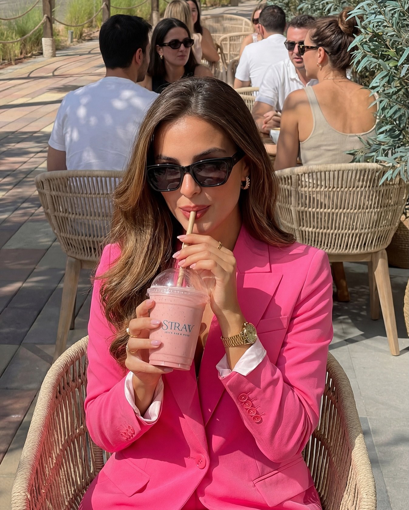 نبدأ أسبوعنا بأناقة مع البينك شيك من سترو &hellip; كل يوم يبدأ بنغمة راقية 💗✨

Starting the week in elegance with a Pink Shake that lifts your mood and style all at once 💗✨ With STRAW, every Monday feels better.

#StrawUAE #PinkShake #StartYourWeek