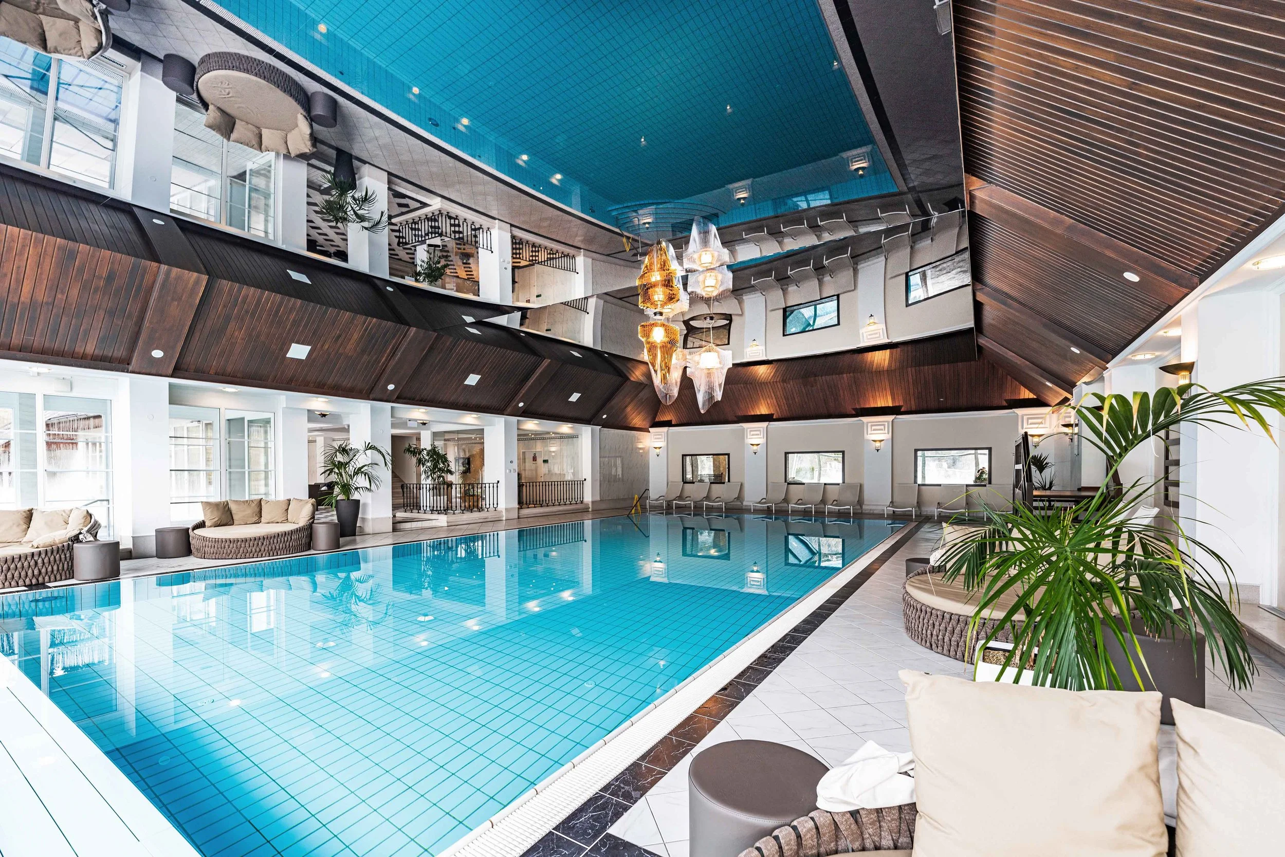 Schloss_Pichlarn-Pool_c-Thomas-Sattler.jpg