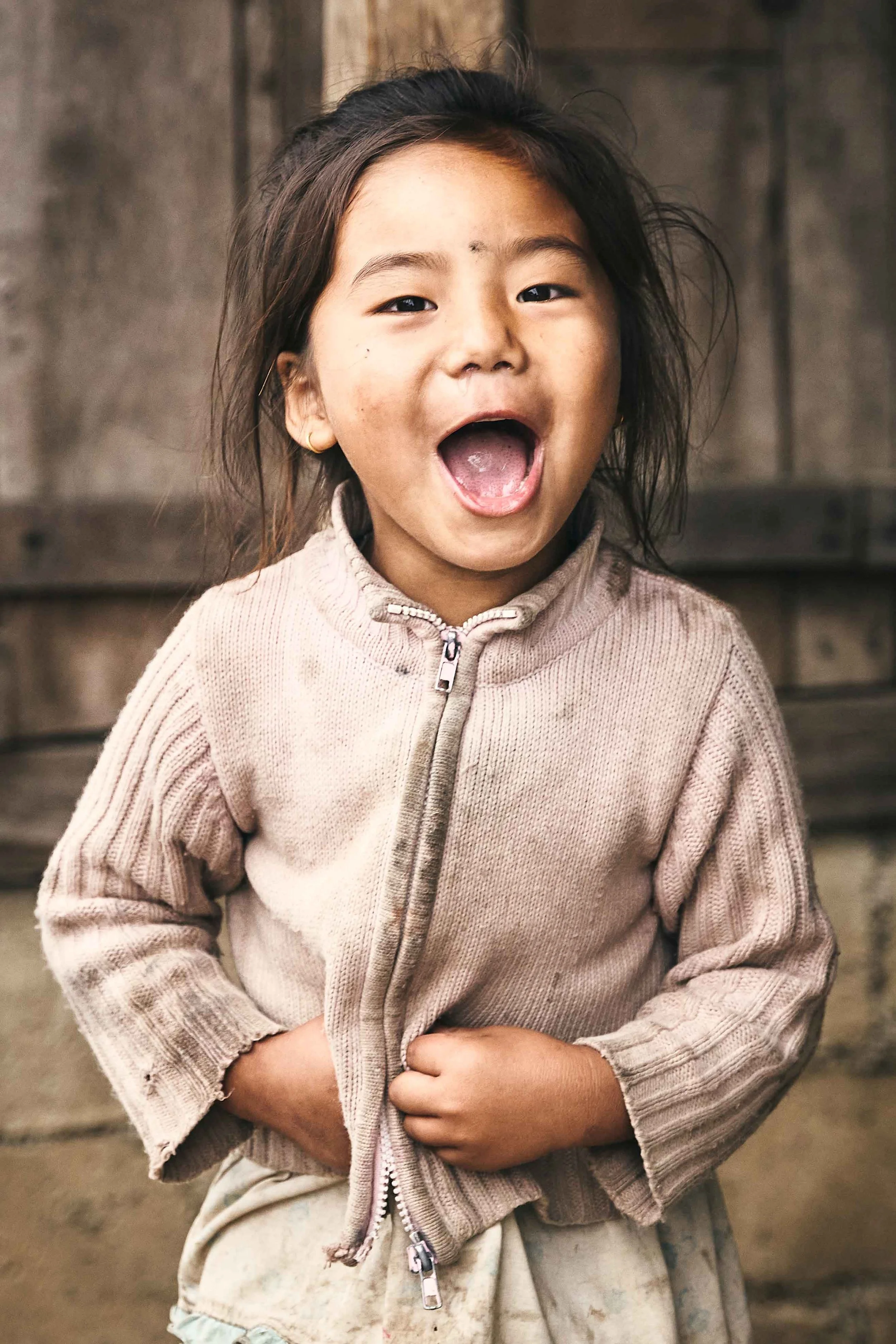 Nepal_Mädchen_©Thomas-Sattler.jpg