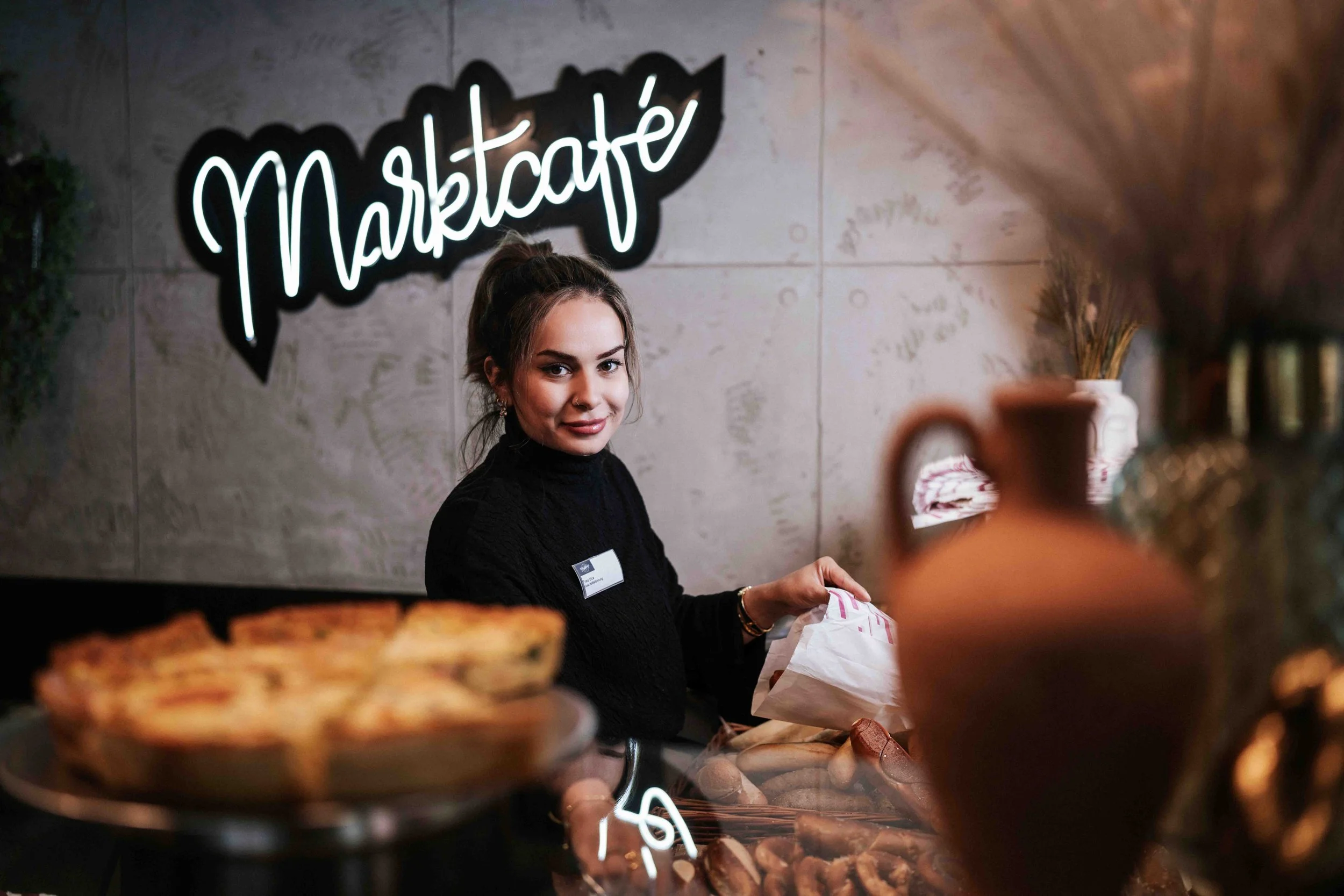 Marktcafé-Gebaeck_c-Thomas_Sattler.jpg