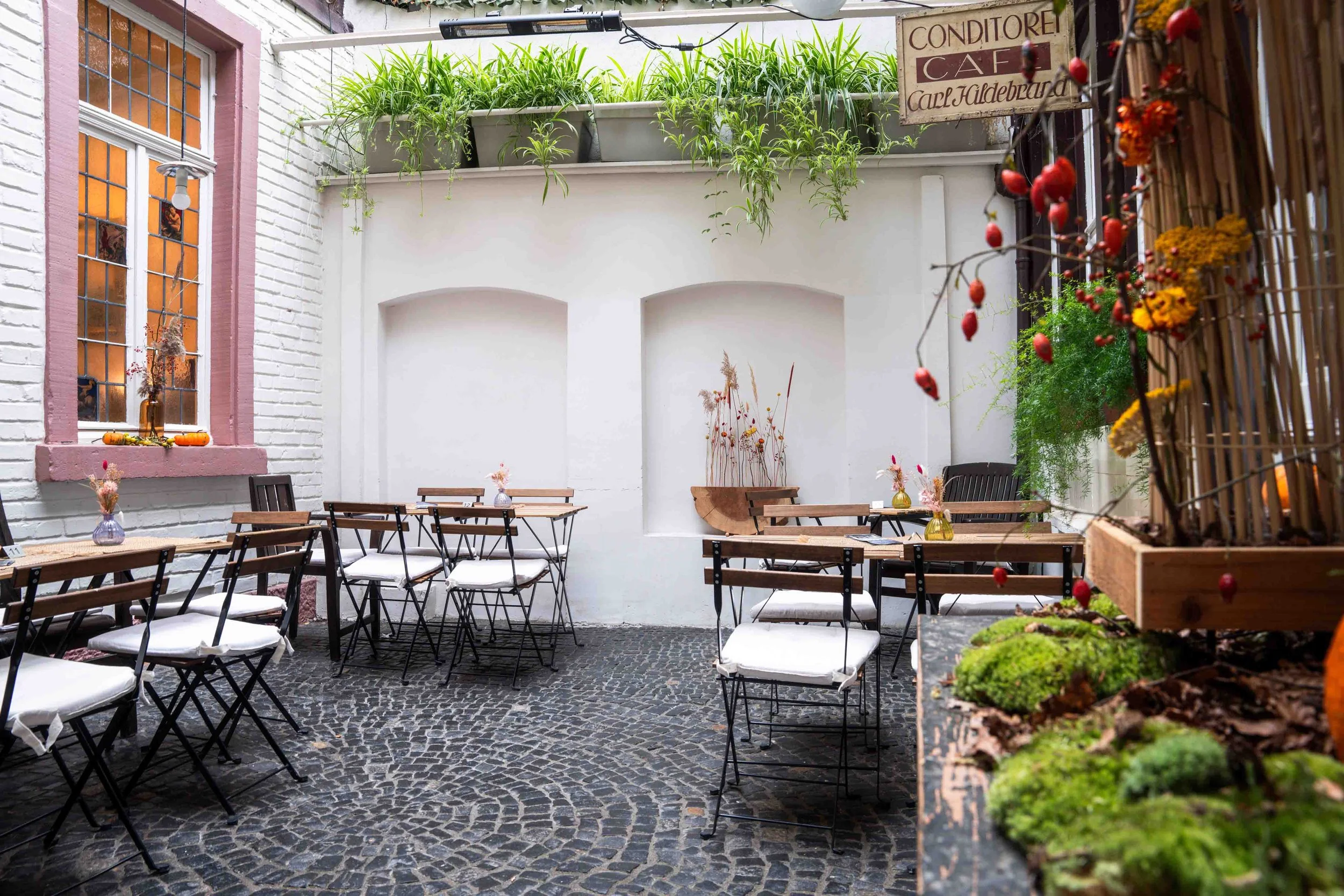 Café-Sueßes-Loechle-Garten_c-Thomas_Sattler.jpg
