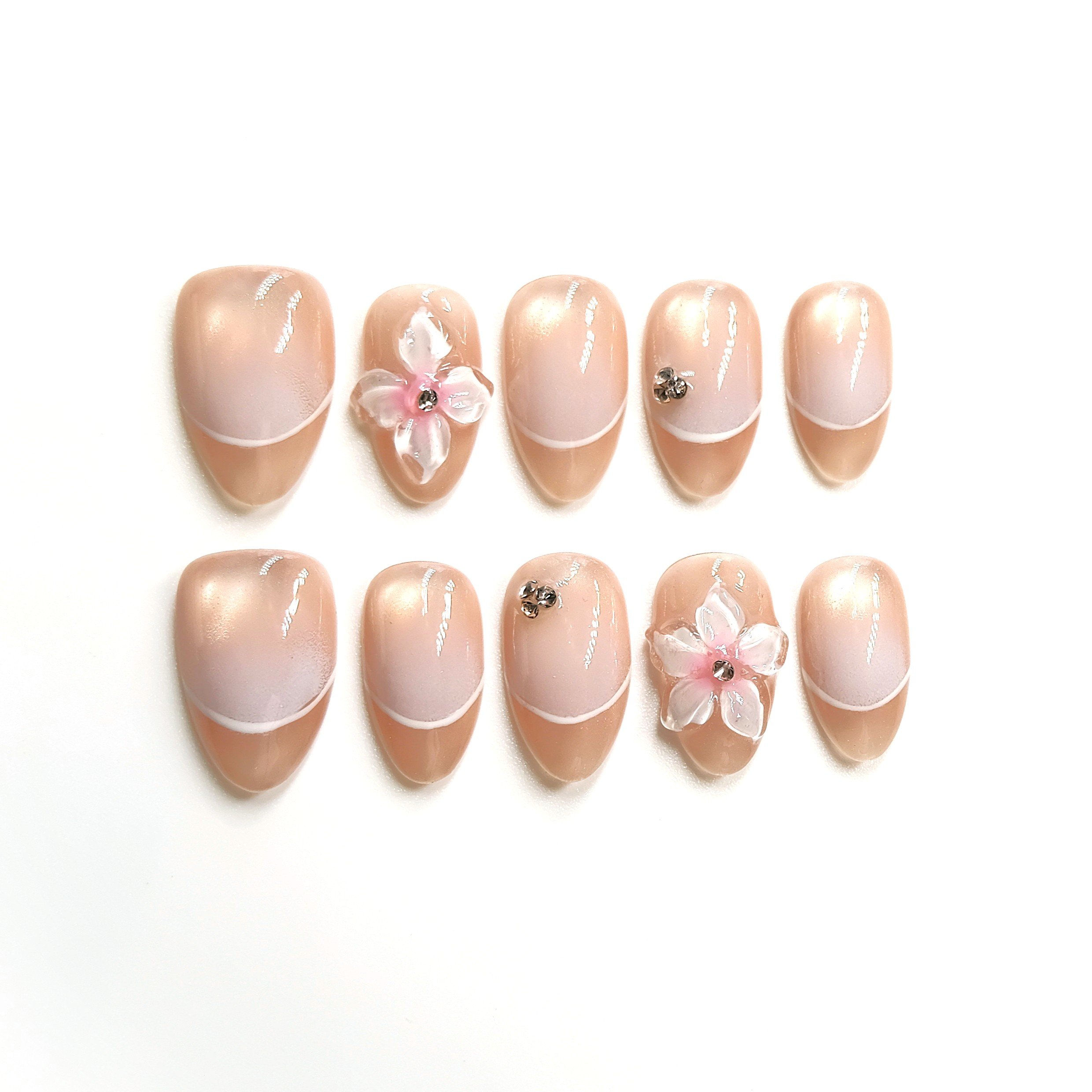 Amande - Fleurs 3D en Relief & French Nude Nacré