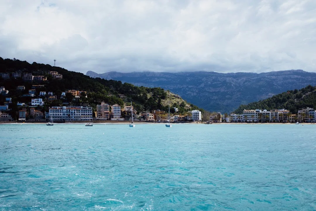 blue ocean port de sollar