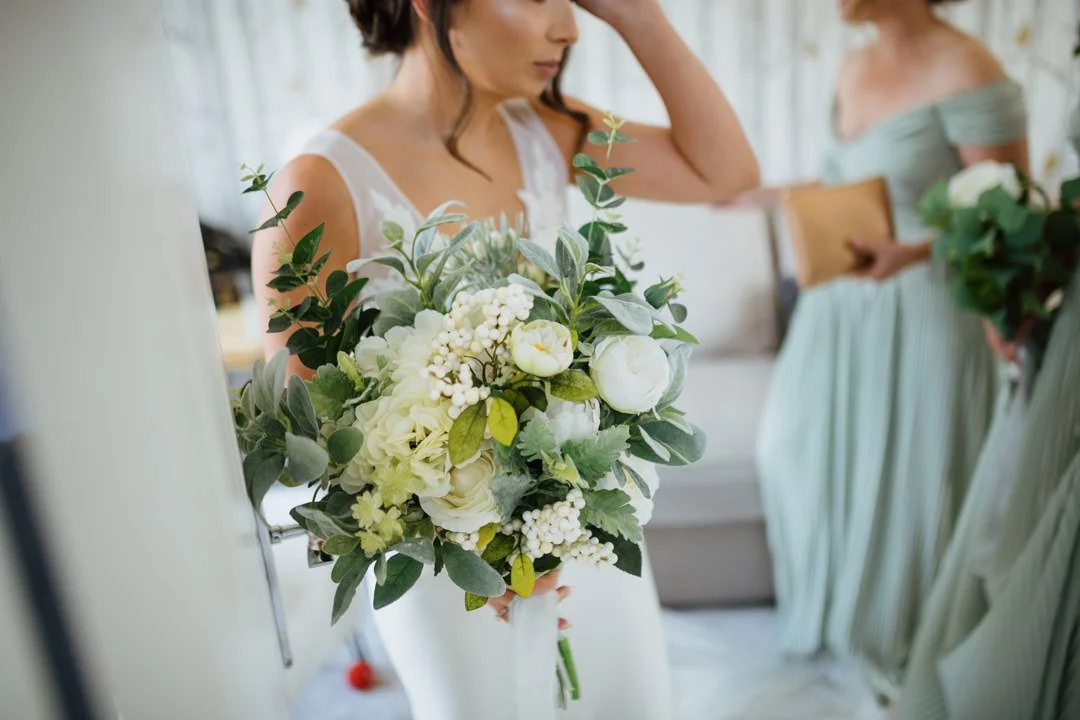 white and green wedding flowers