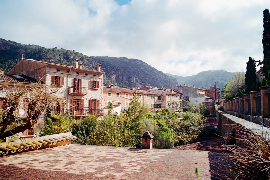 Houses in Valldemossa with mountains behind