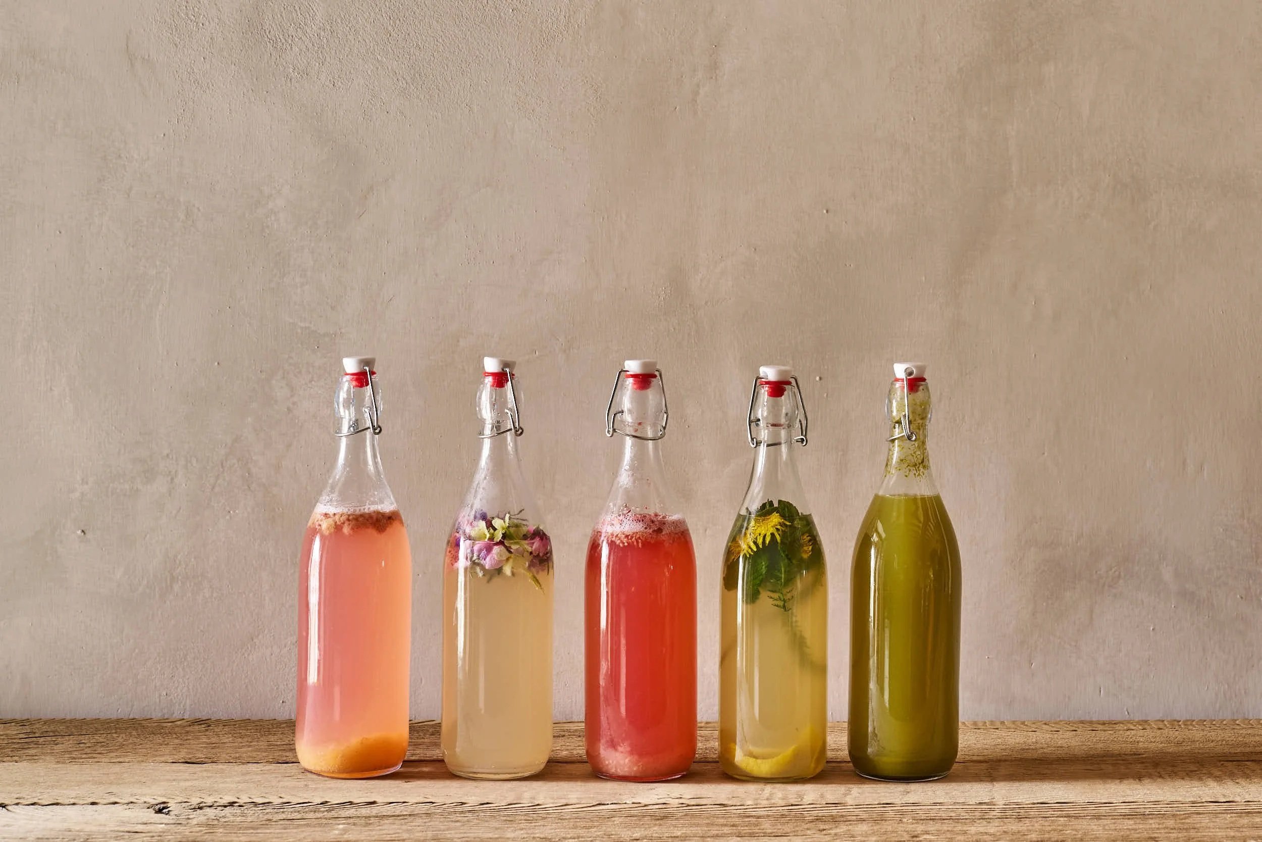 FERMENTSTIONSKURS · KOMBUCHA, WASSERKEFIR UND WILDE LIMONADEN · Ya Cafè · Kuchl