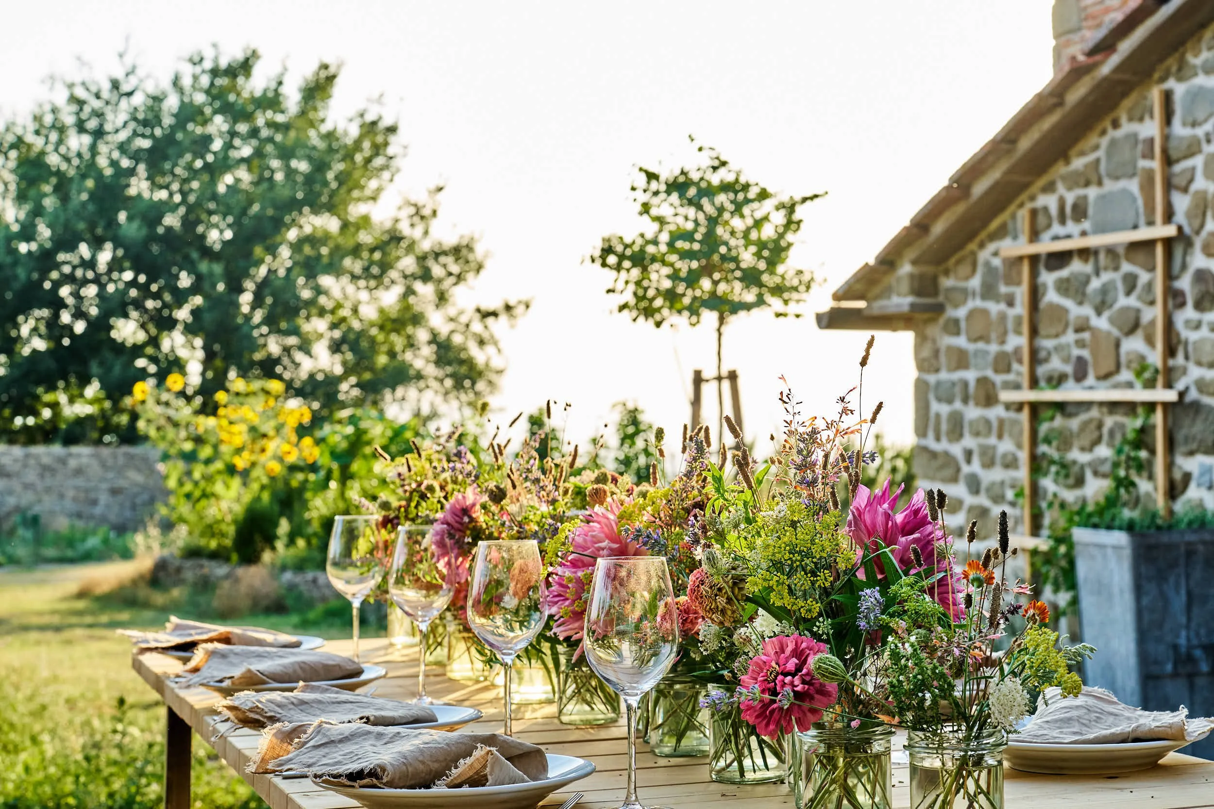 slow-flower-tisch-dinner-urlaub-toskana.jpg