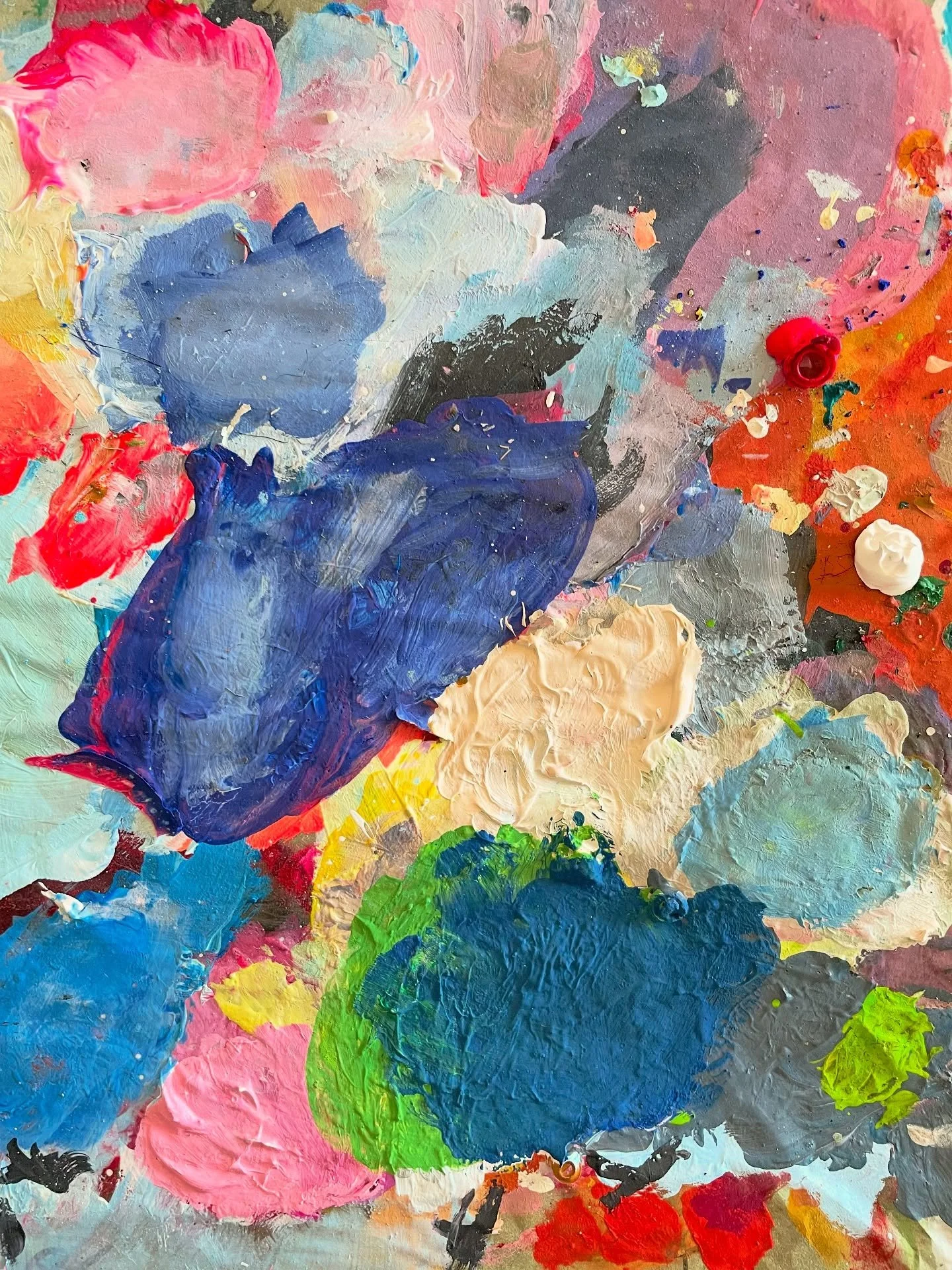 The closest I come to abstract paintings are my messy ass palettes 😁