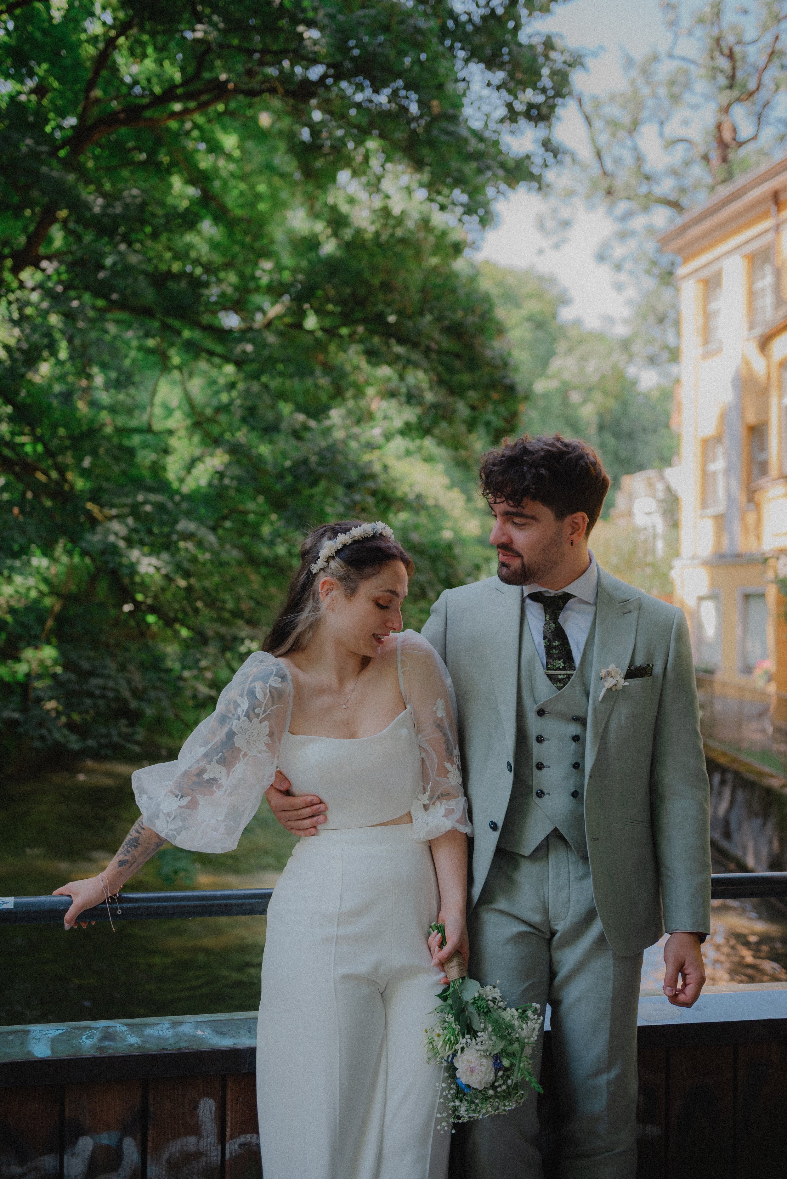 Hochzeit-Englischer-Garten-Muenchen-Paarfoto-27.jpg