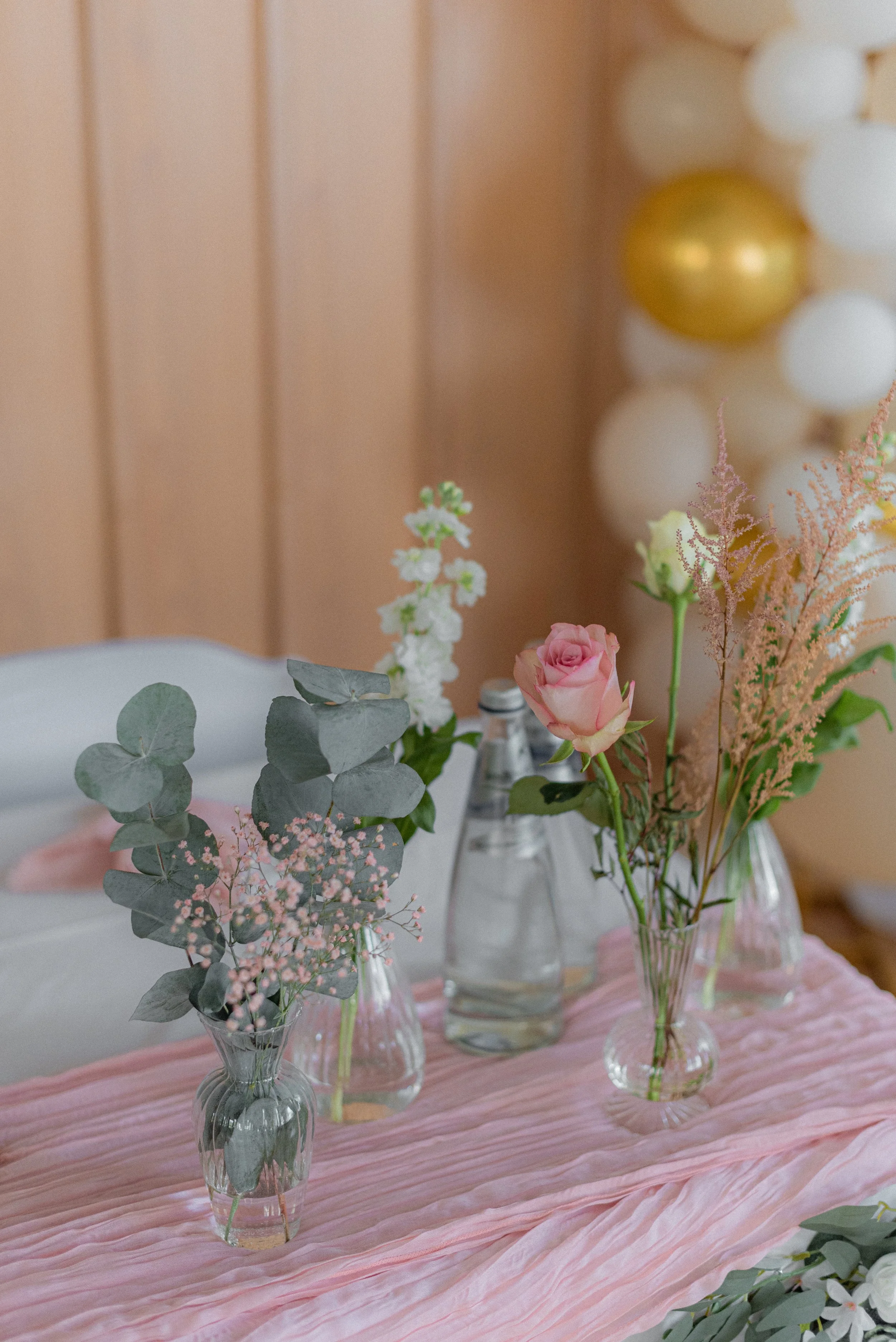 hochzeit-tischdekoration-blumen-vase.jpg