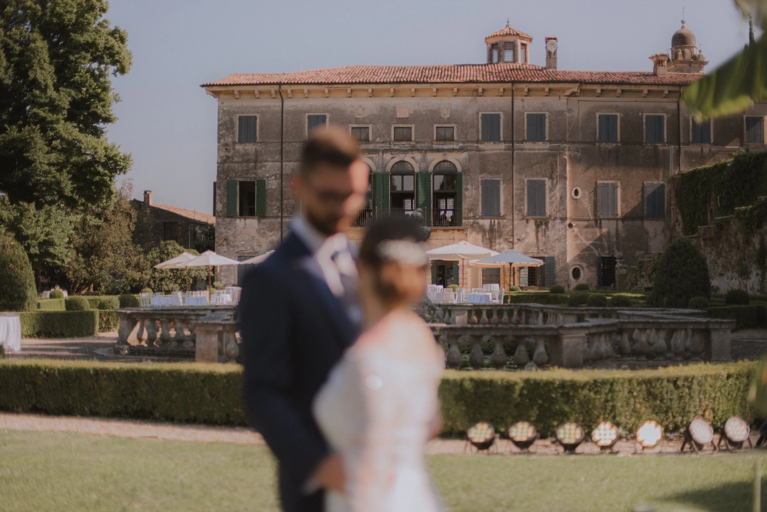 hochzeit-villa-location-villa-verita-fraccaroli-aussenansicht-italien.jpg