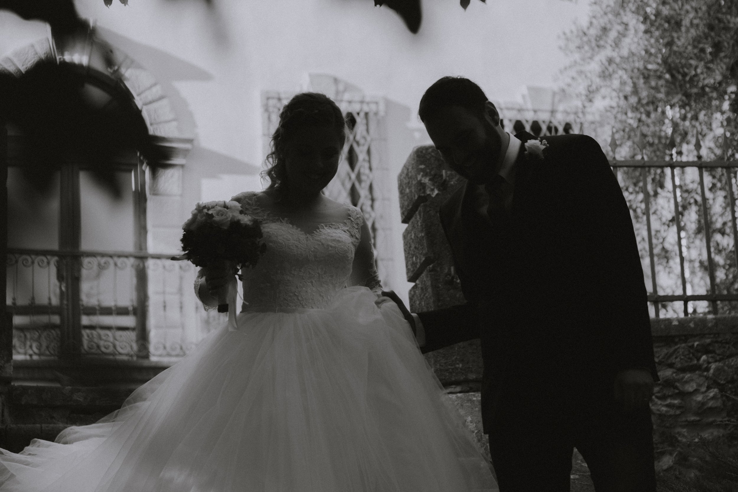 hochzeit-verona-brautpaar-silhouette-treppe.jpg