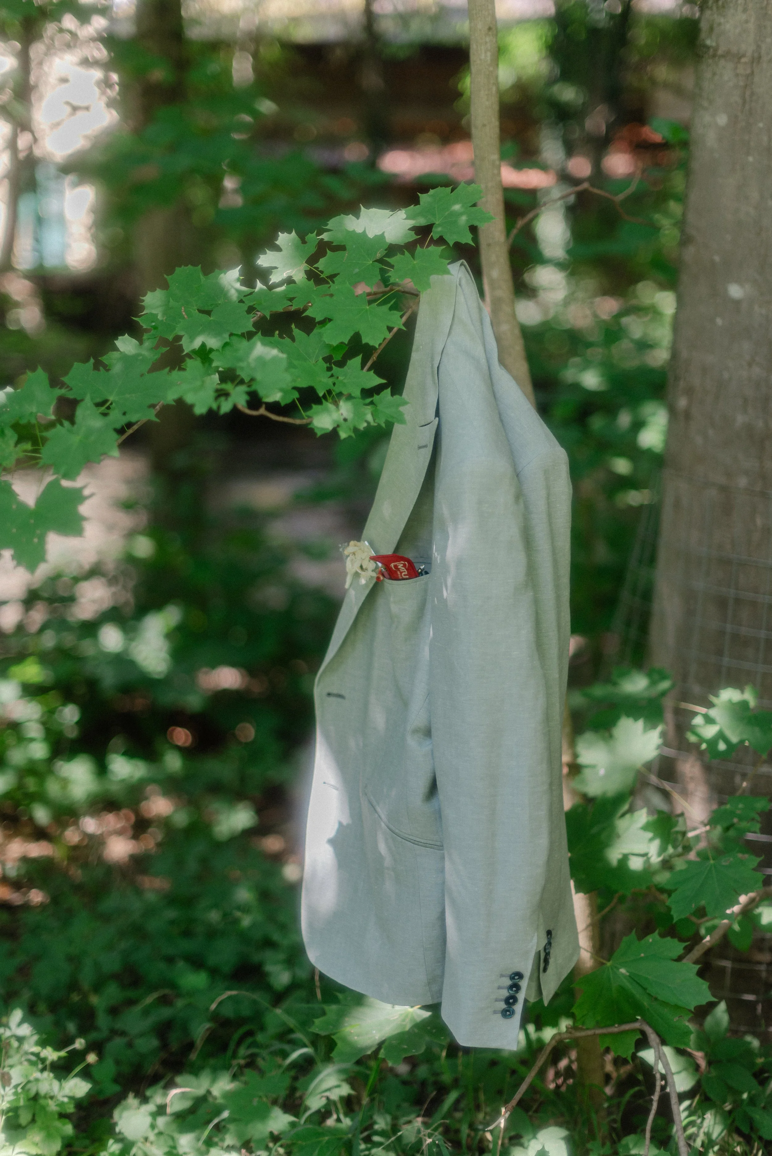 braeutigam-anzug-jacke-detail.jpg