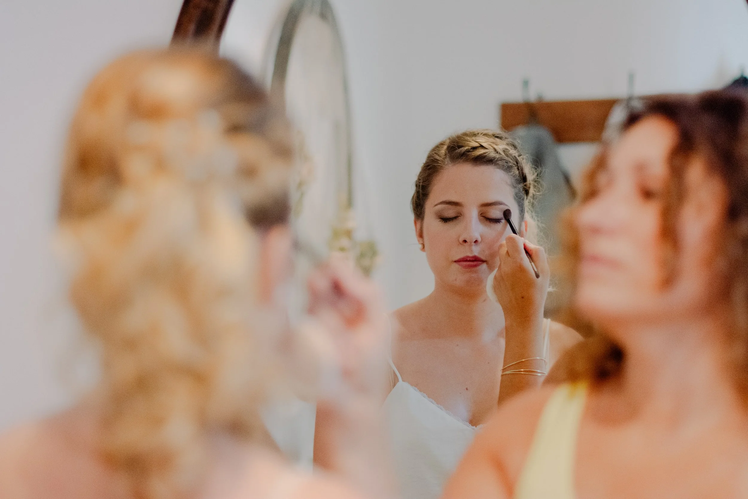braut-make-up-getting-ready.jpg