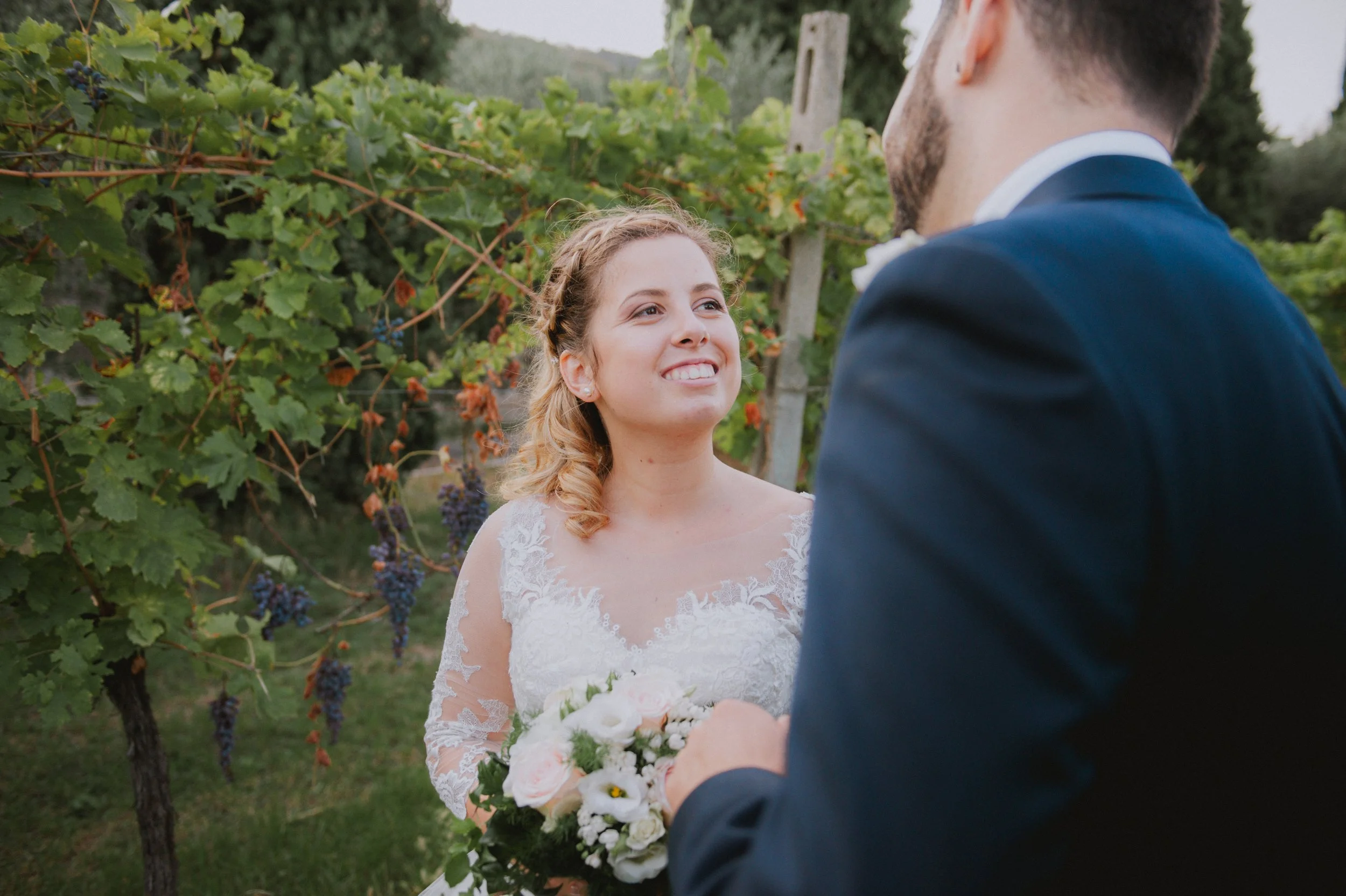 hochzeit-verona-brautpaar-portrait-weinberg-1.jpg