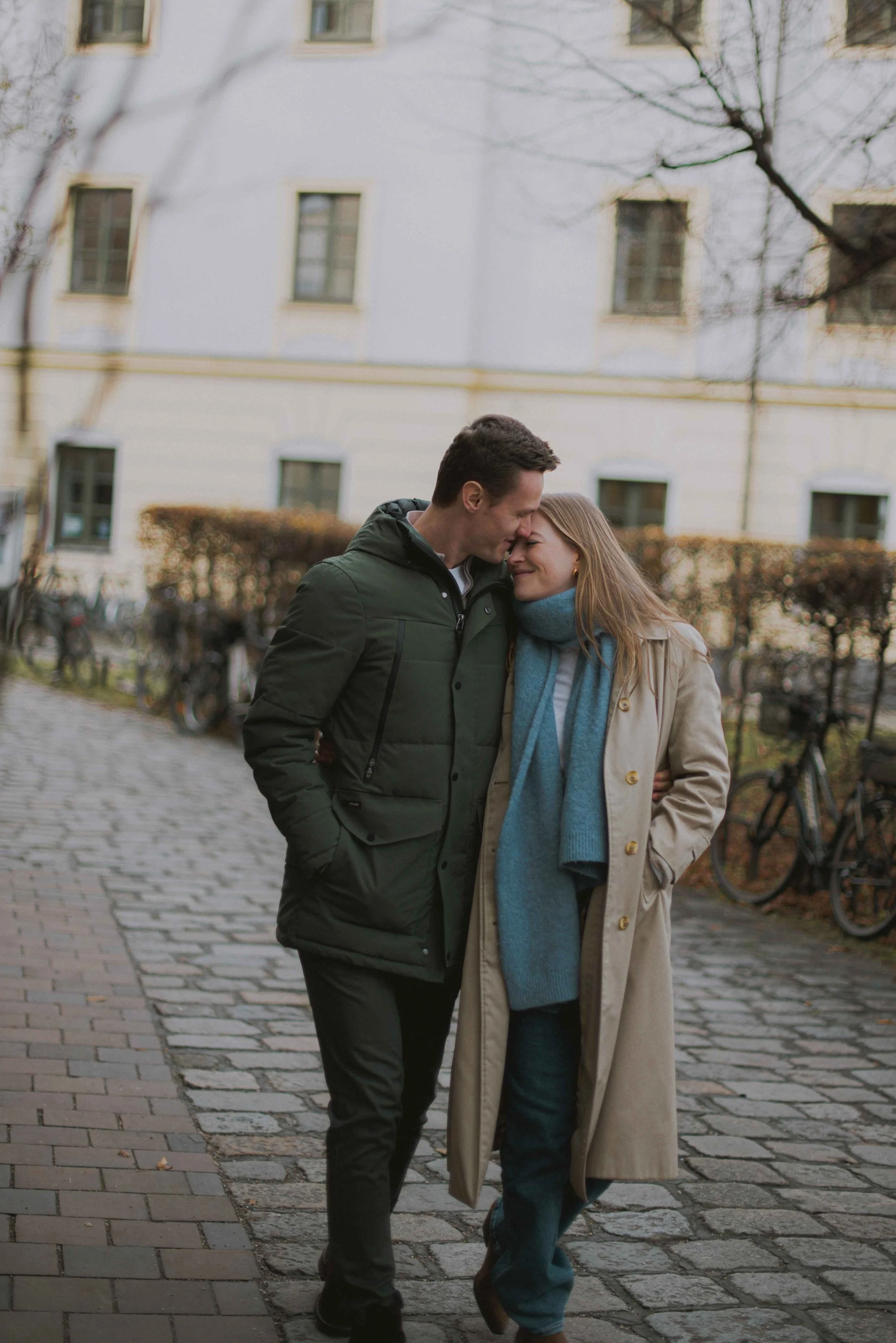 Verlobungsshooting-Muenchen-Lehel-Altstadt-Wintershooting-27.jpg