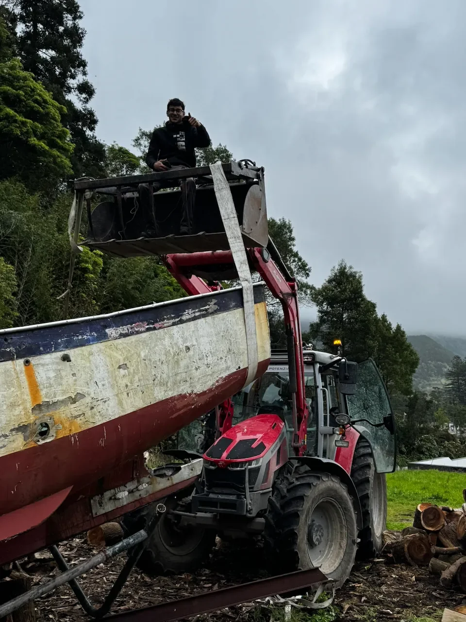 Carioca Breezy Food-Boat - Sete Cidades, Azores