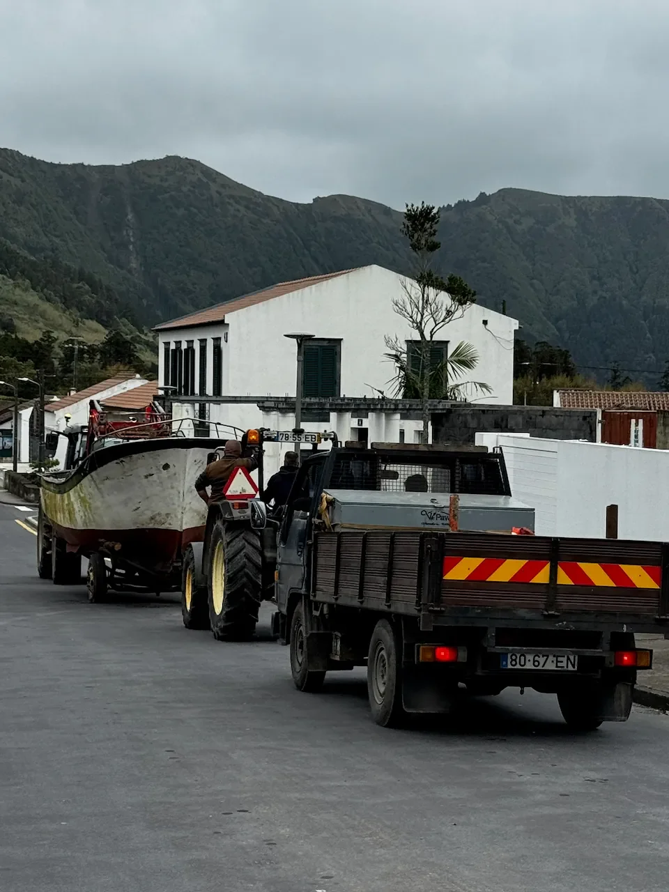 Carioca Breezy Food-Boat - Sete Cidades, Azores