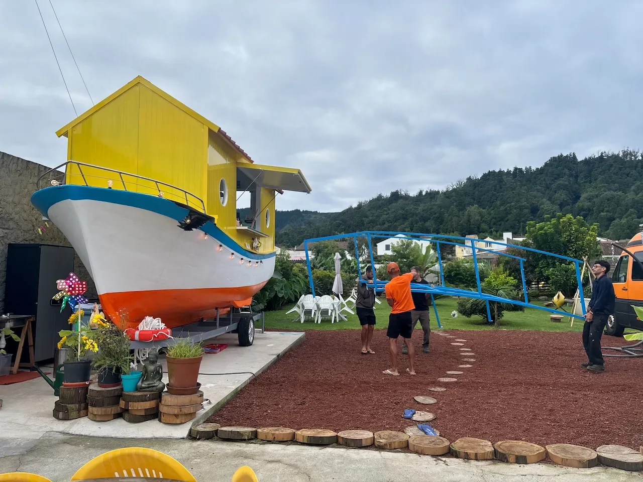 Carioca Breezy Food-Boat - Sete Cidades, Azores