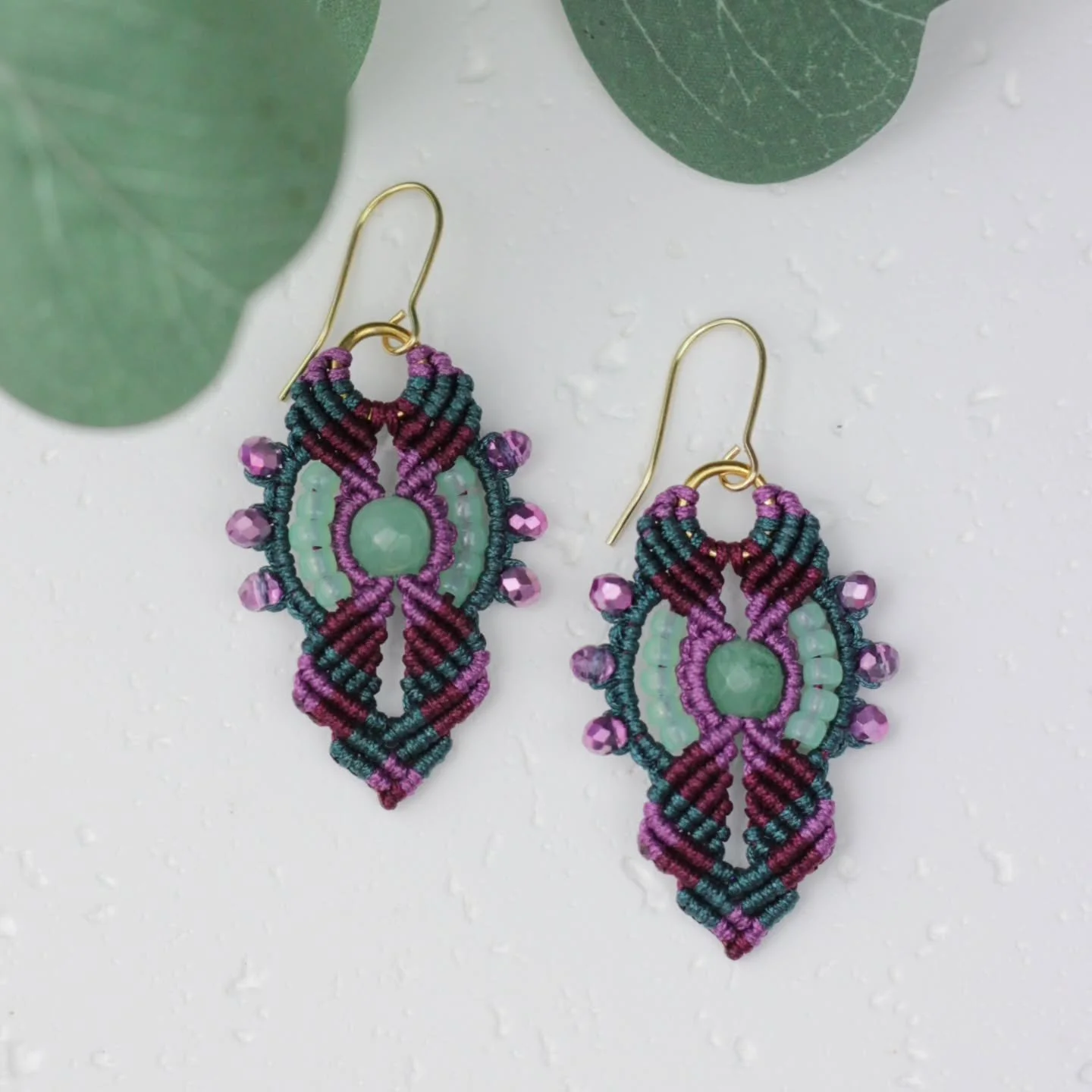 This is one of my favourite designs and I can't get enough of making it in every colour combination, using different semi-precious gemstones and crystal beads that capture the light beautifully ✨️ These 2 new, rich colourways are now available on Ets