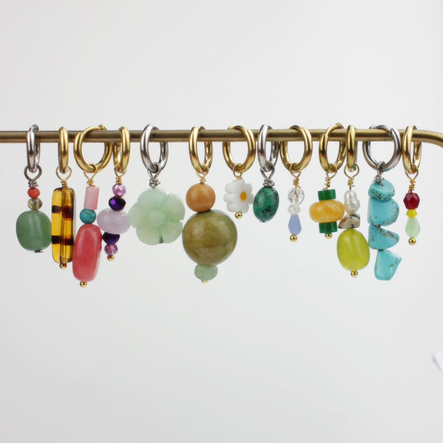 Been on a bead sorting mission lately and discovered some lovely beads - some bought but most of them from thrifted and old jewellery picked apart - that don't fit my usual macrame makes. So I paired them with some spare huggie hoops to create a limi