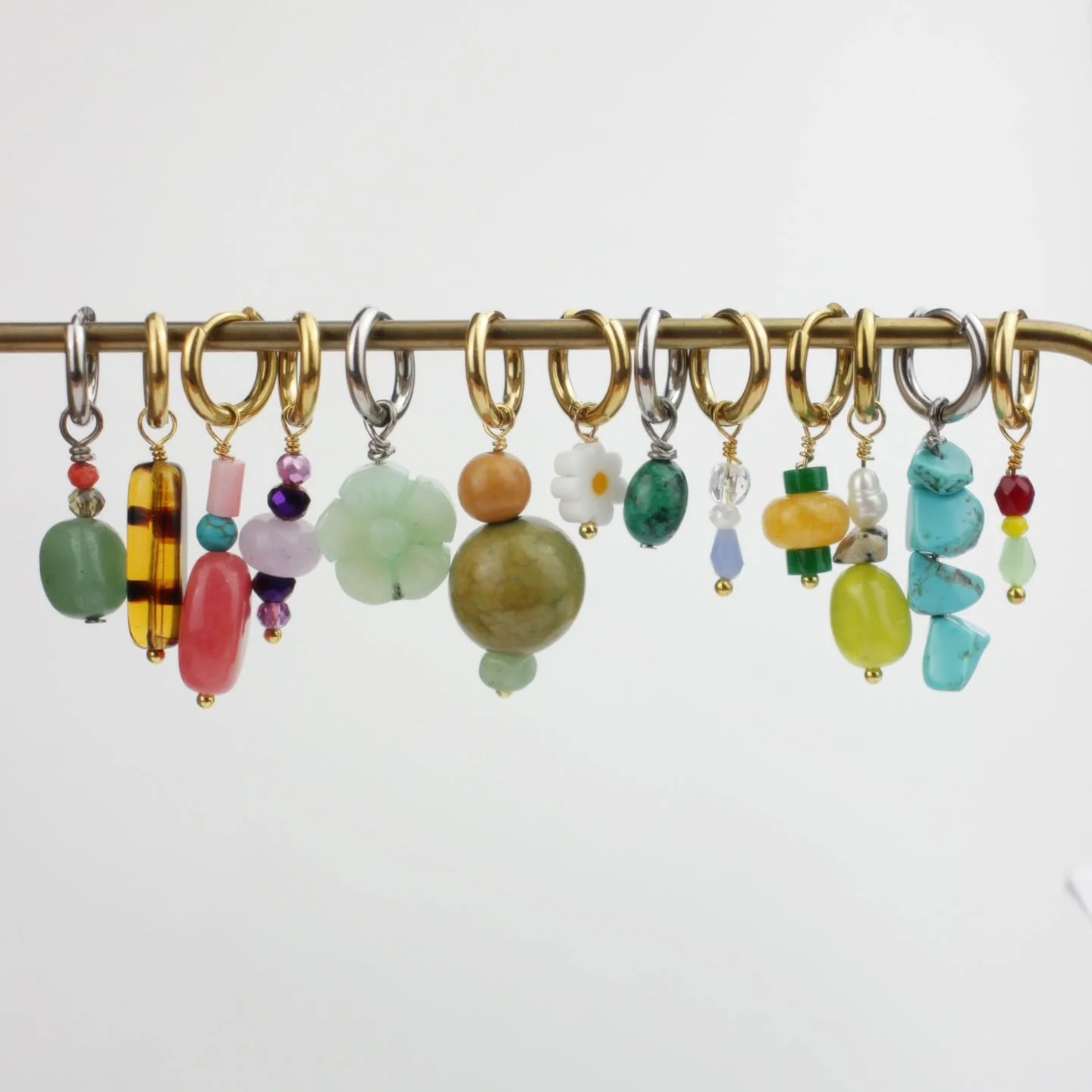 Been on a bead sorting mission lately and discovered some lovely beads - some bought but most of them from thrifted and old jewellery picked apart - that don't fit my usual macrame makes. So I paired them with some spare huggie hoops to create a limi