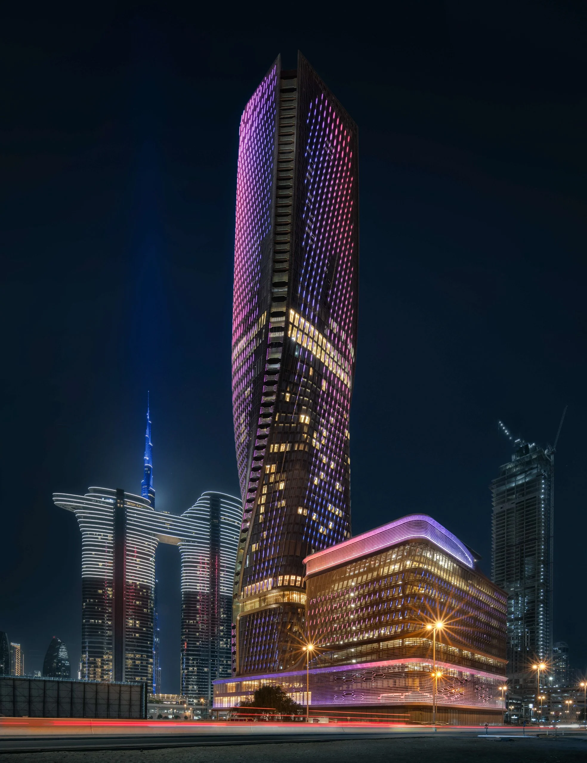 wasl-tower-dubai-uns-night-arup-lighting-ceramic-facade-ahmad-alnaji.jpg
