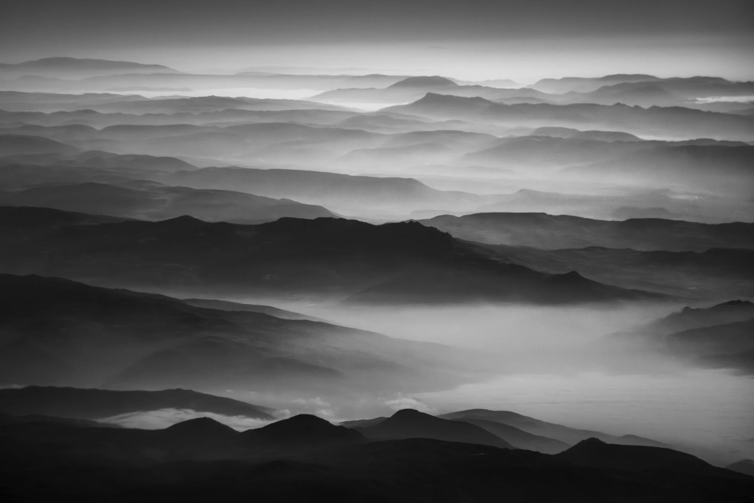 sarab-ahmad-alnaji-layered-turkey-mountains-fog-landscape.jpg