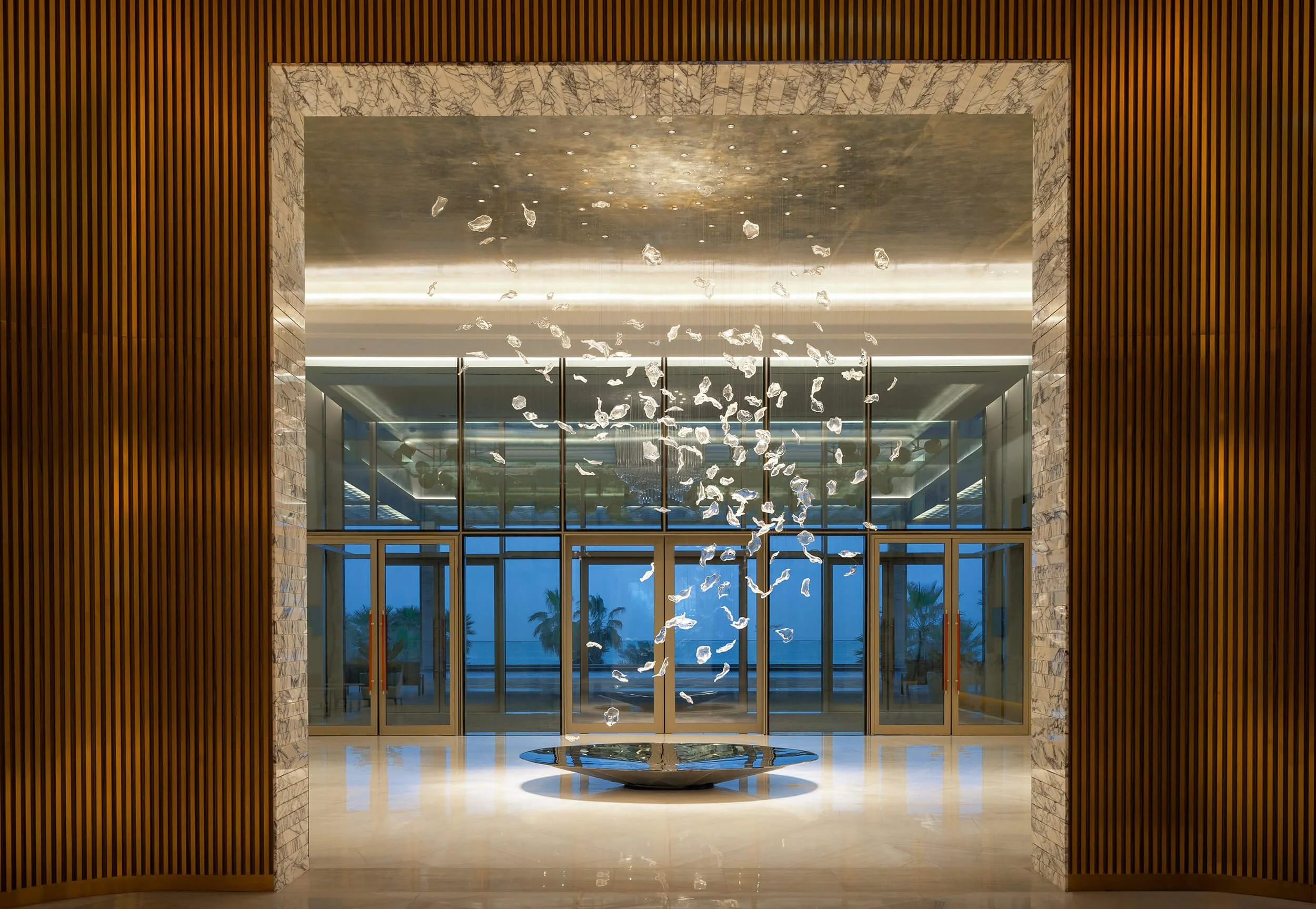 atlantis-royal-Conference-lobby-interior-fine-art-sarab-ahmad-alnaji.jpg