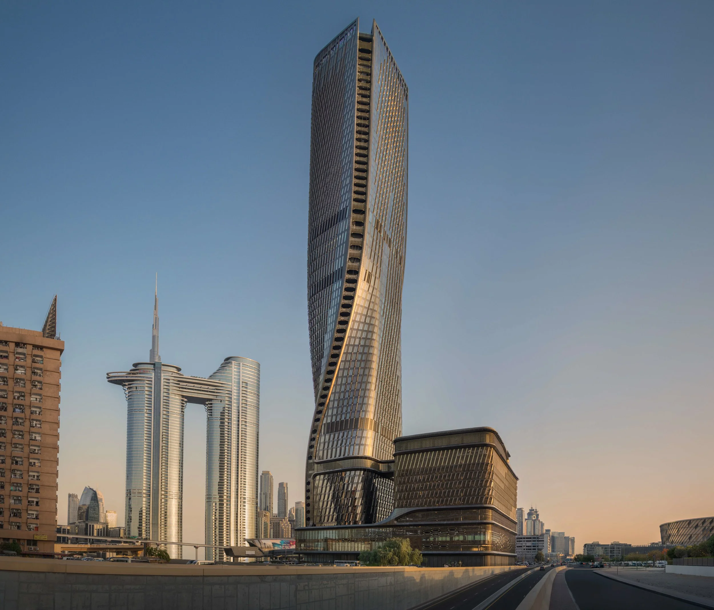 wasl-tower-dubai-skyline-burj-khalifa-uns-ceramic-facade-sarab-ahmad-alnaji.jpg