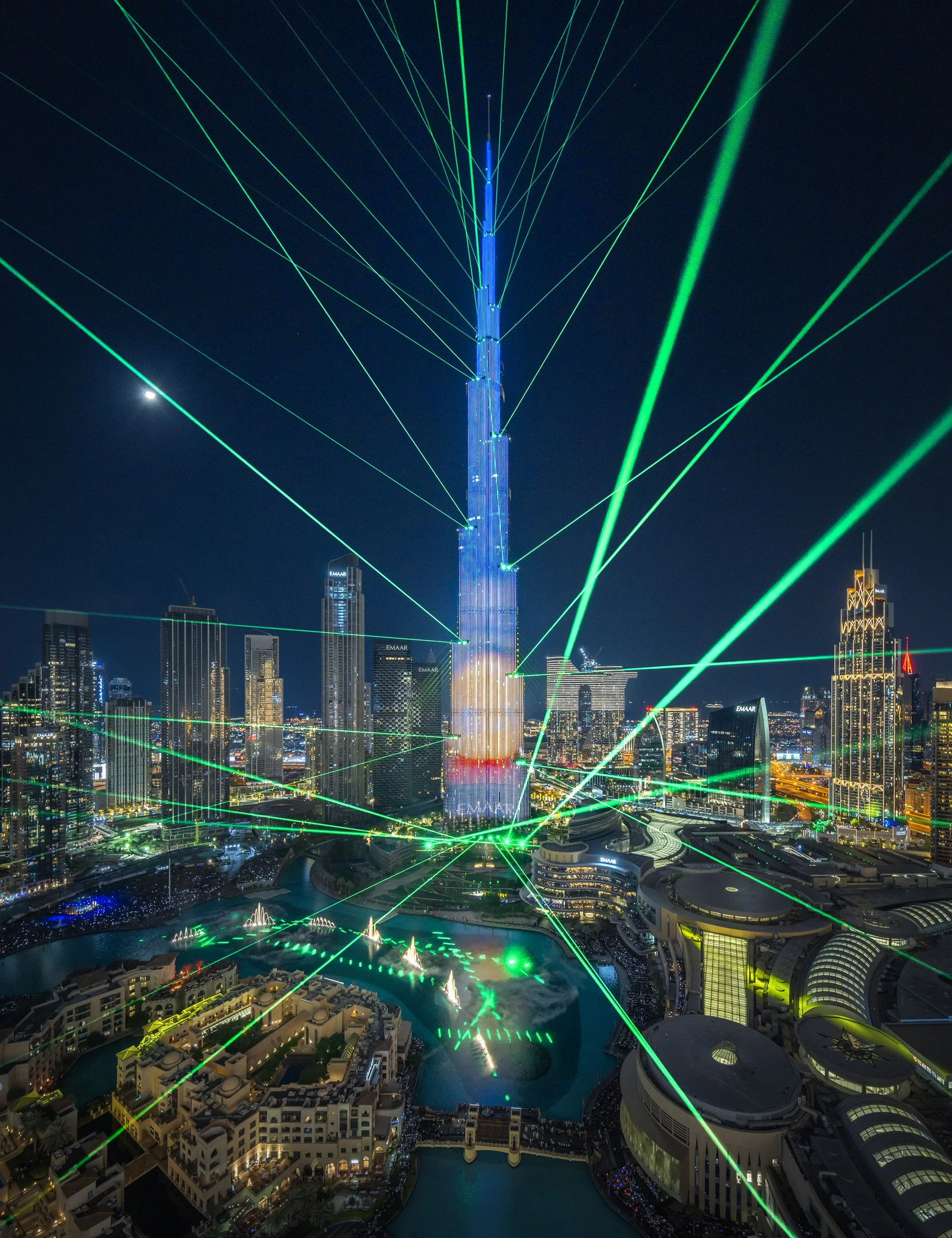 burj-khalifa-night-light-laser-show-from-address-eca2-dubai-sarab-ahmad-alnaji.jpg