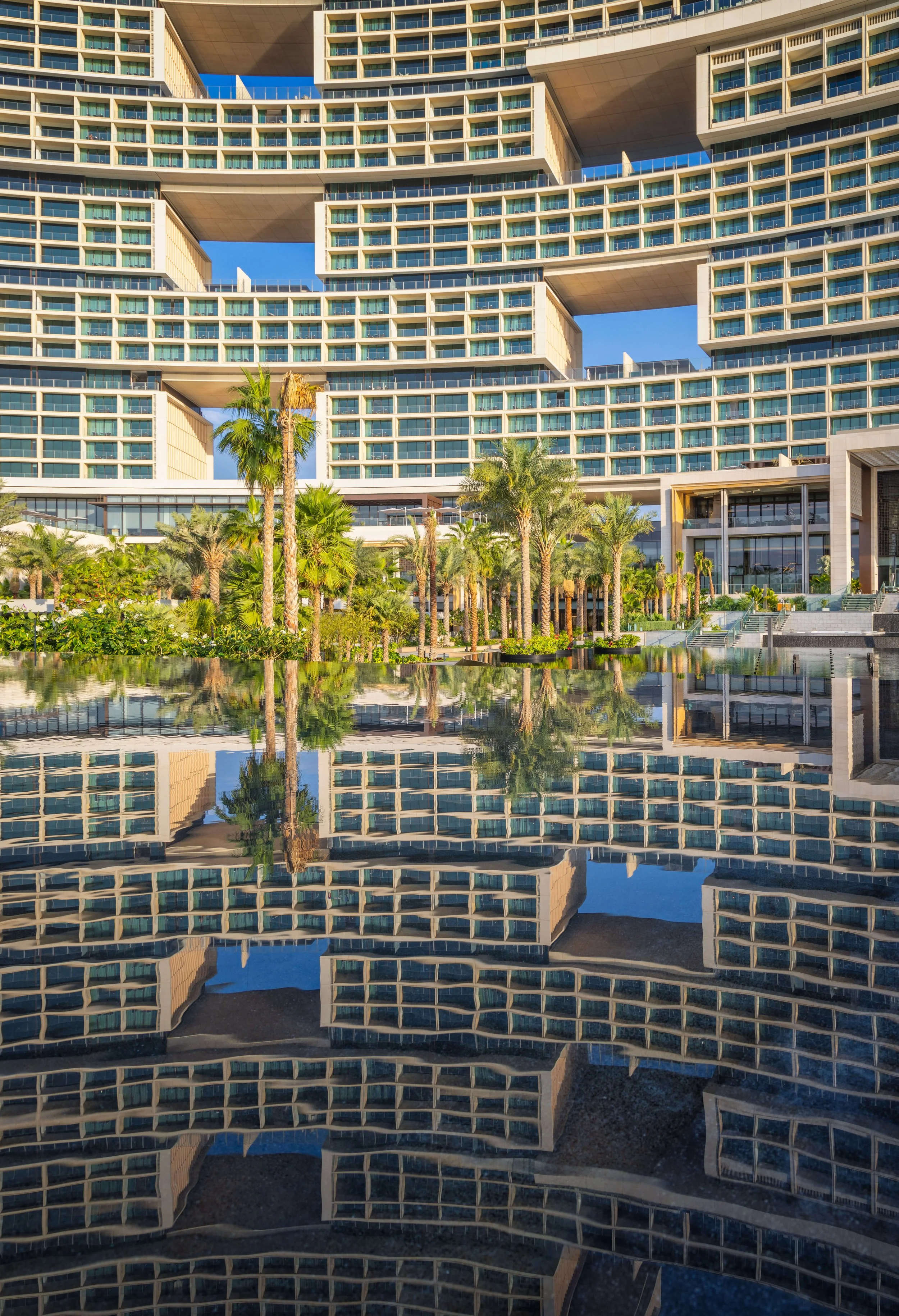 atlantis-royal-facade-detail-kpf-fine-art-sarab-ahmad-alnaji.jpg
