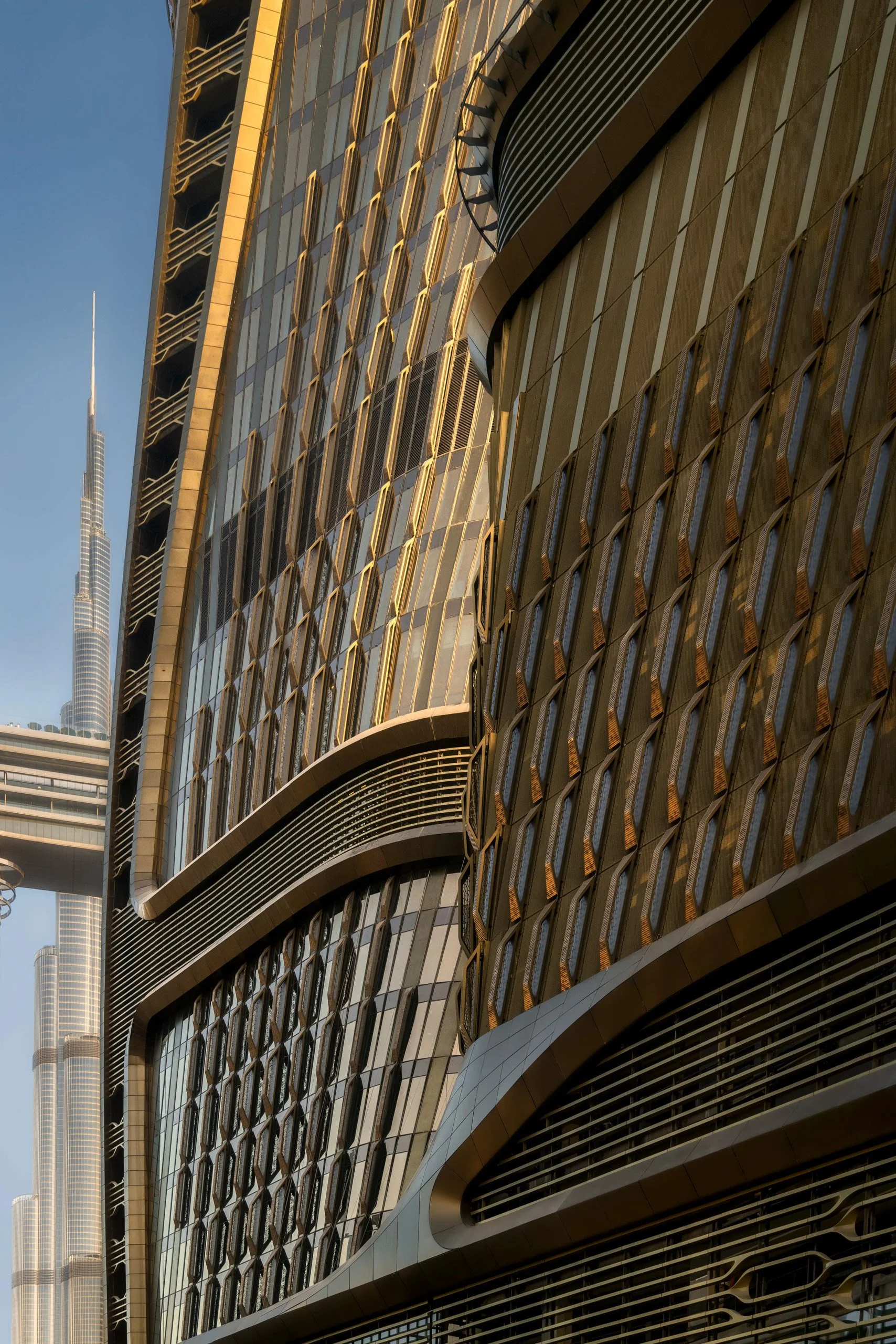 wasl-tower-ceramic-fin-pattern-terracotta-burj-khalifa-ahmed-alnaji-sarab.jpg