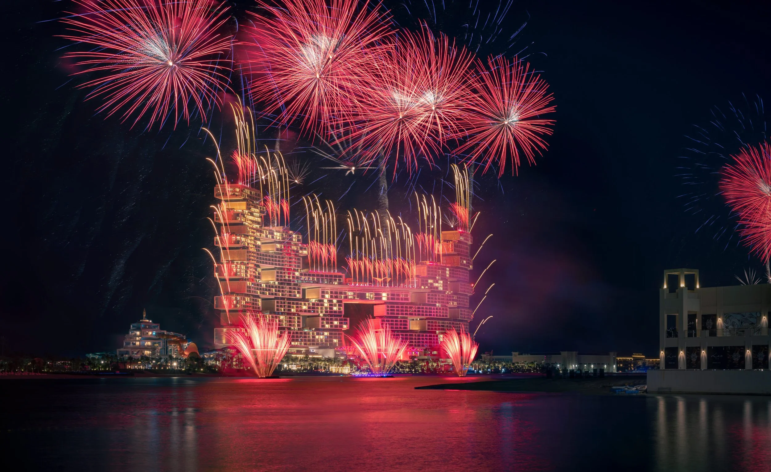 atlantis-royal-opening-fireworks-rihanna-dubai-sarab-ahmad-alnaji.jpg