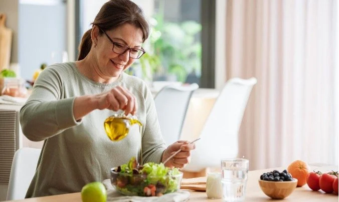 Why Am I Gaining Weight in Menopause?