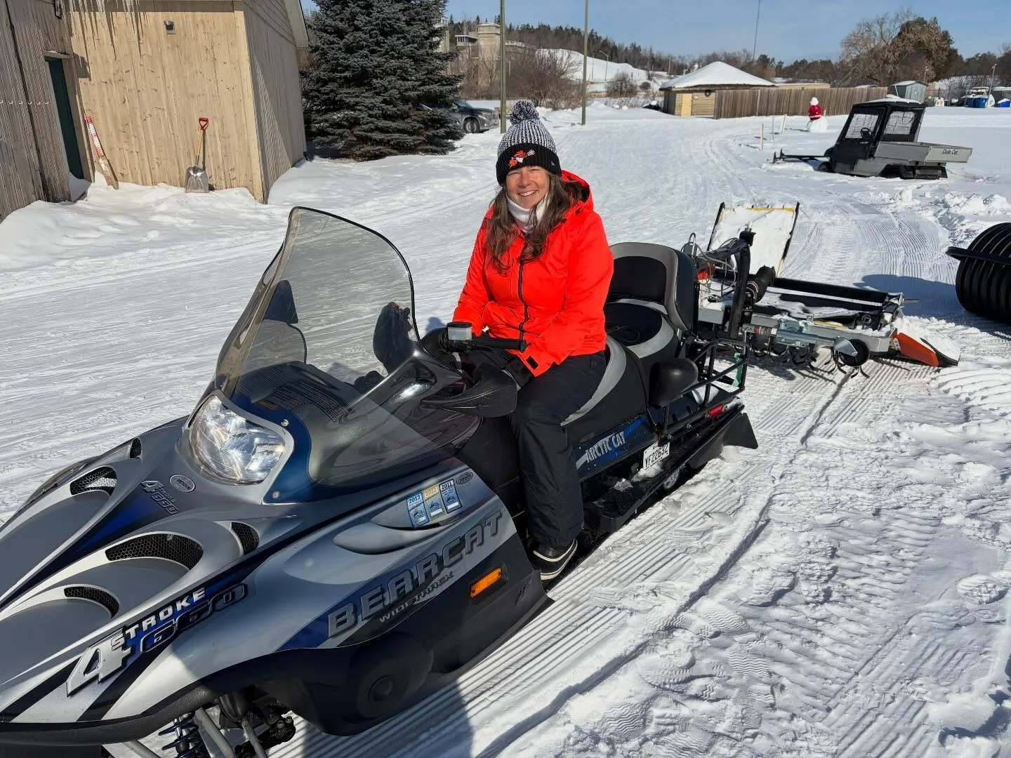 ***Caution*** The SGC (Sexy Groomers Club) has added a new member bringing Sexiness to dangerously high levels. If you encounter a SG in action please use extreme safety as their Sexiness radius has been known to exceed 10m knocking unsuspecting skie